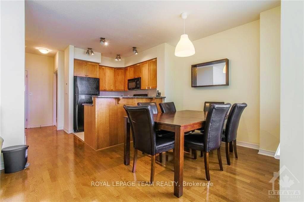570 LAURIER Avenue Unit 2002 photo 12