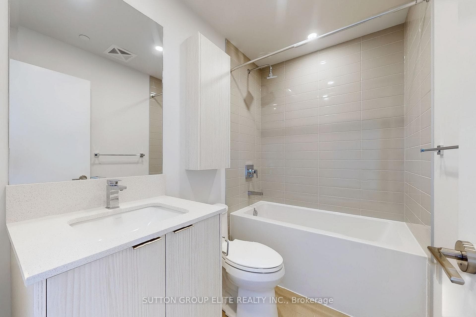 430 Square One Drive Unit 3001 photo 14