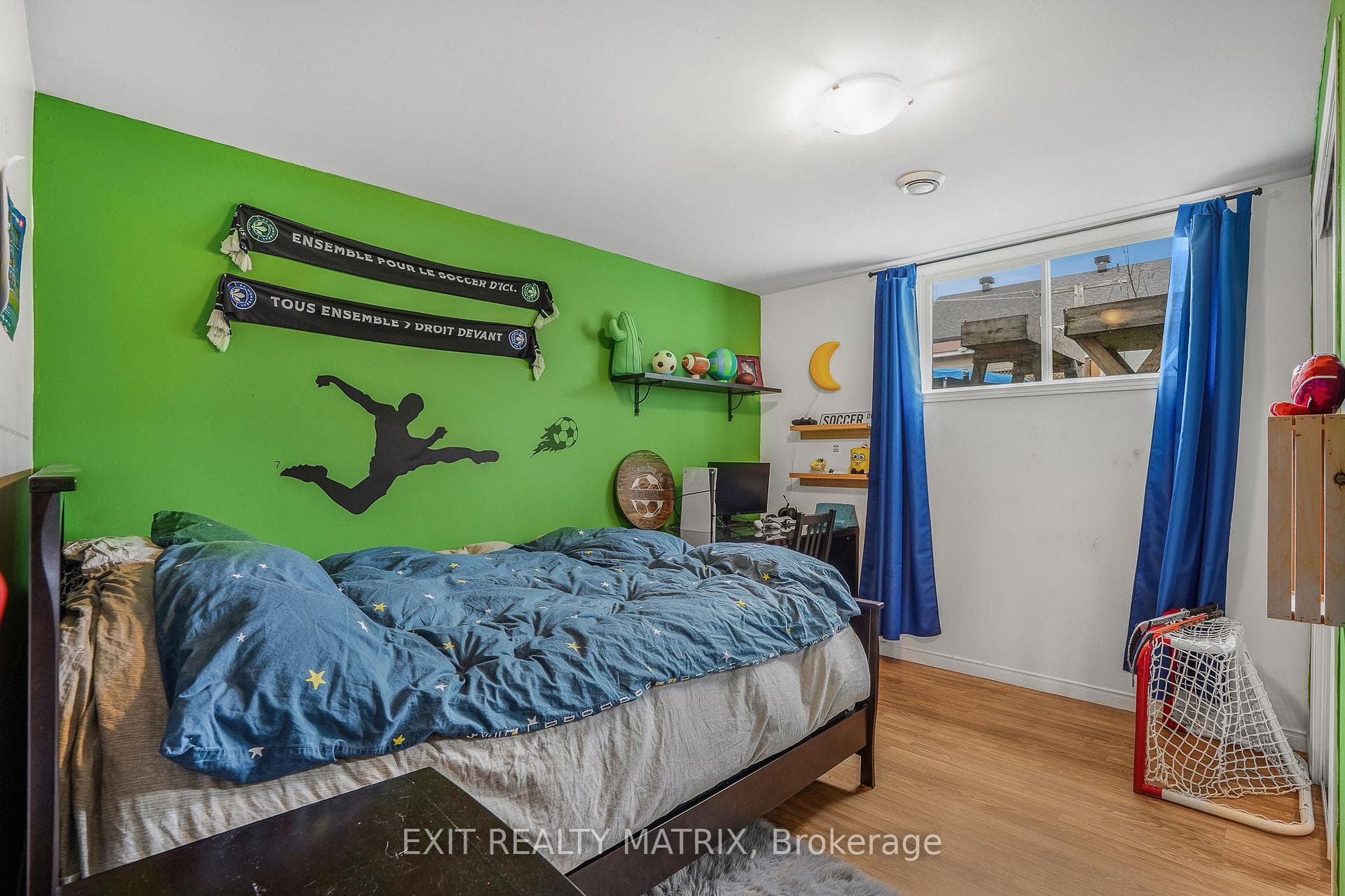 90 Richard Street photo 21