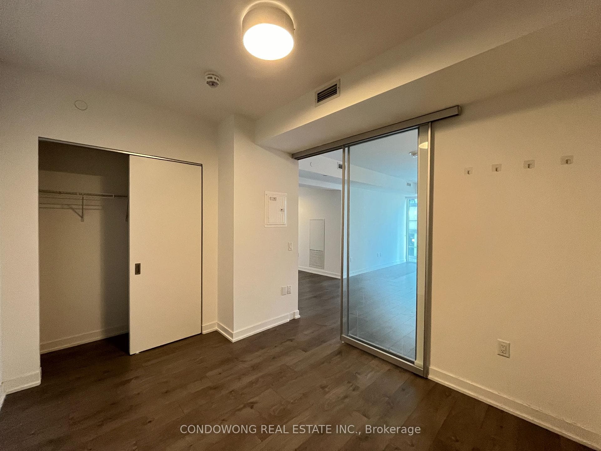 357 King Street Unit 2309 photo 9