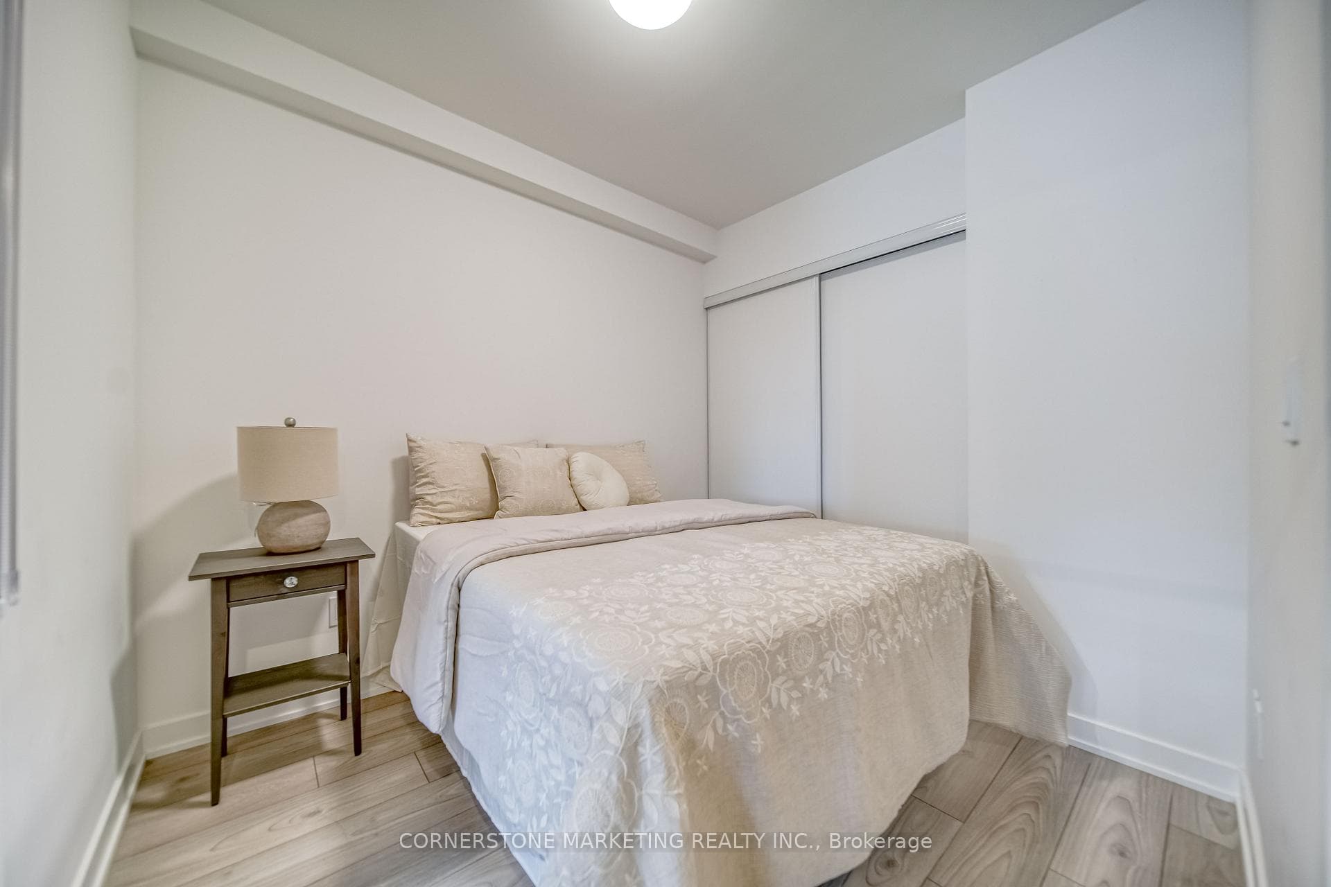 8 Tippett Road Unit 428 photo 28