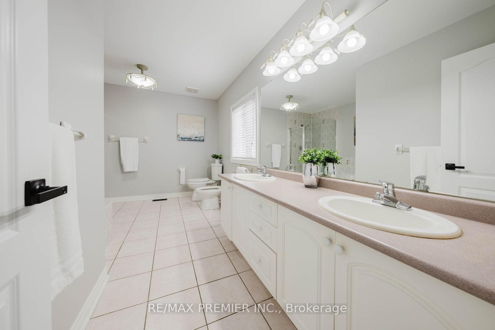 16 St Michele Place Unit Upper photo 29