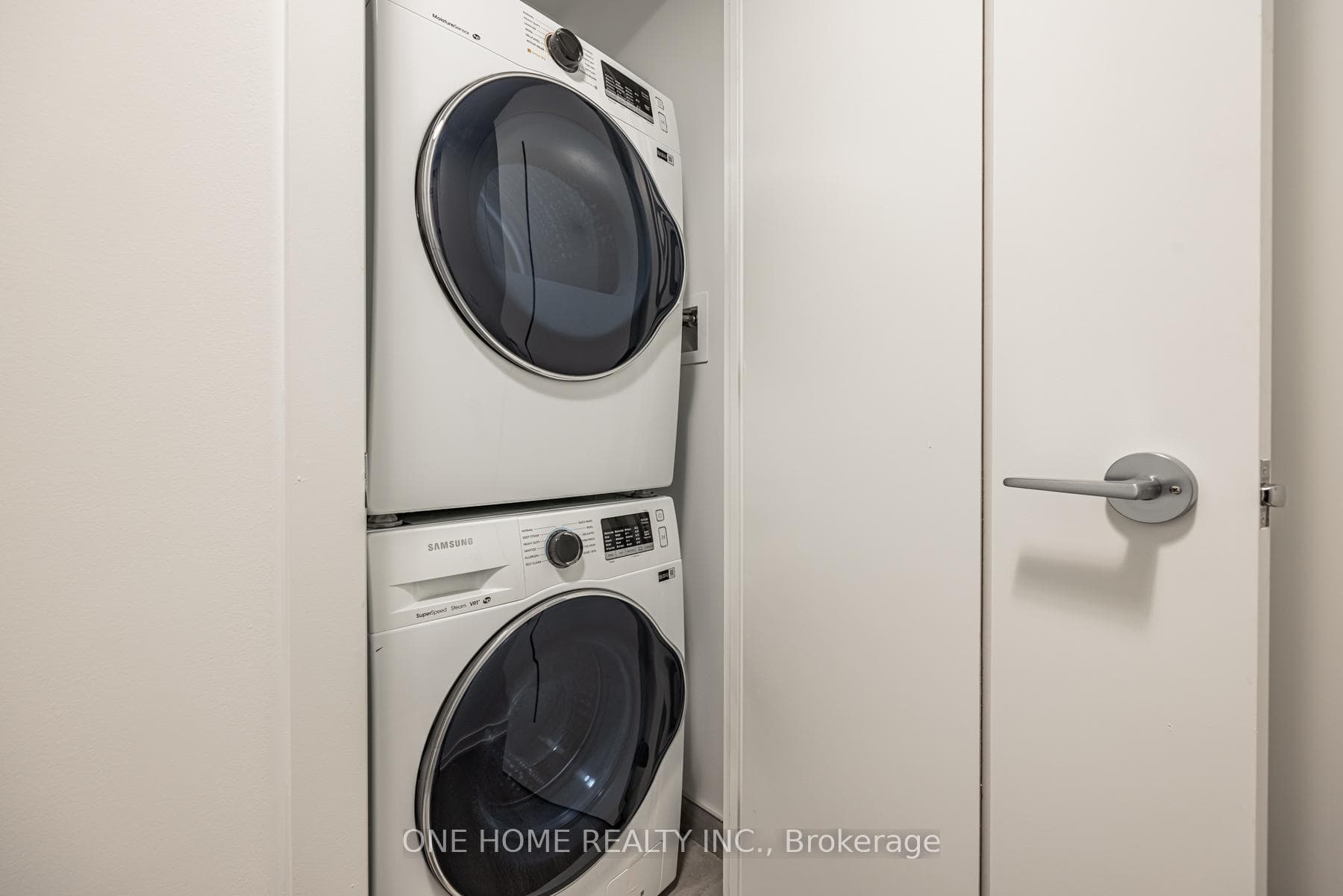 357 King Street Unit 2107 photo 21