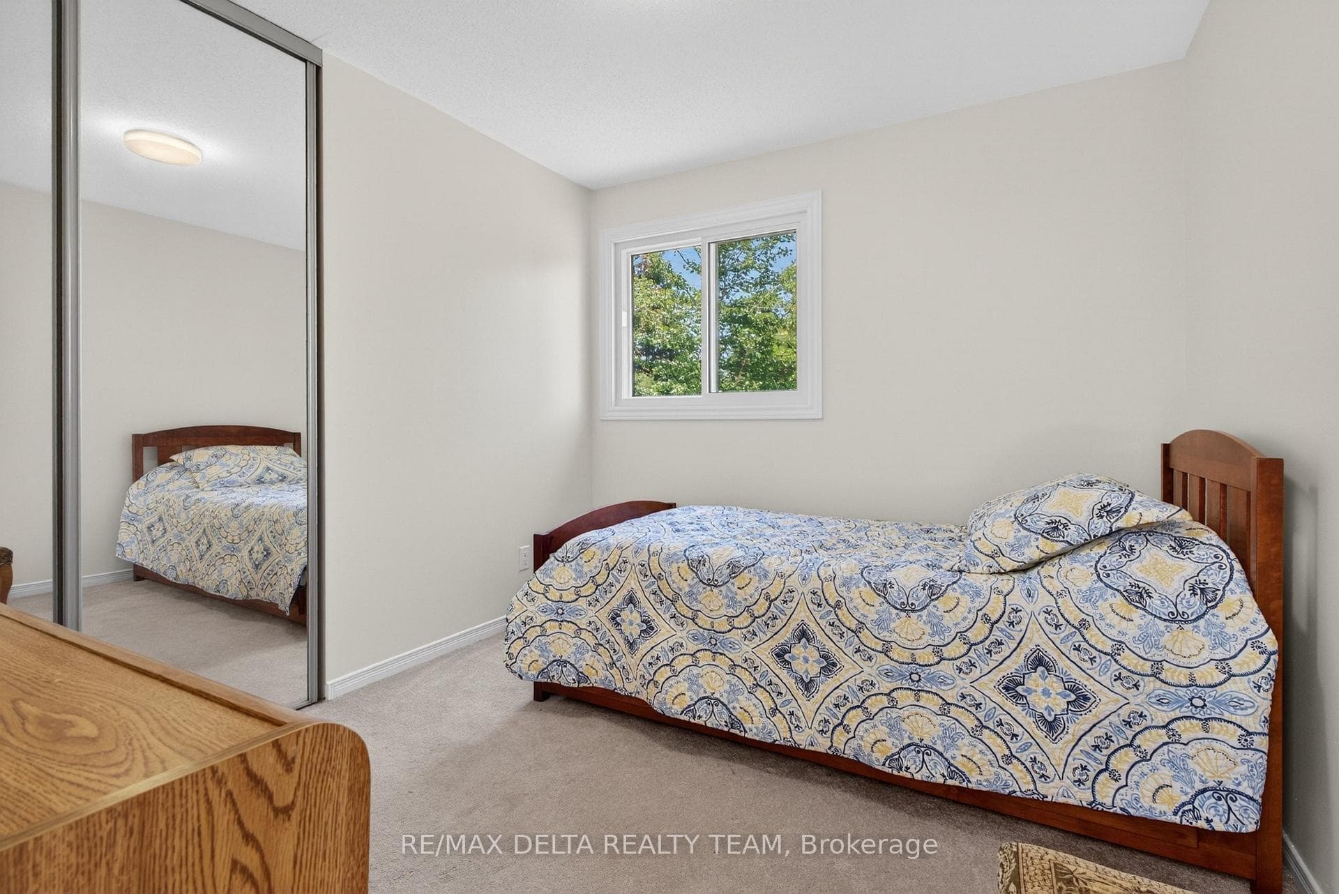 664 Thicket Way photo 28