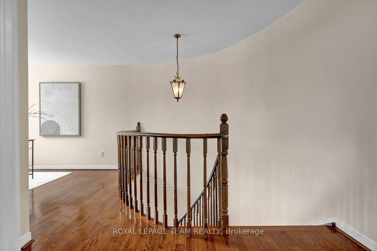 25 Fox Hunt Avenue photo 27