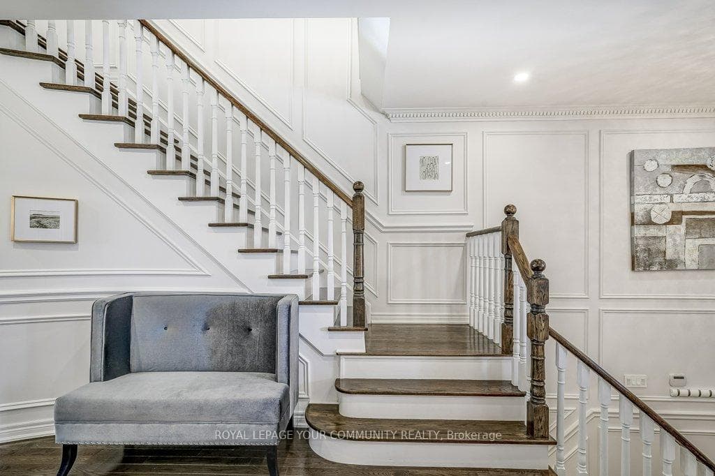 30 Carriage House Court photo 8