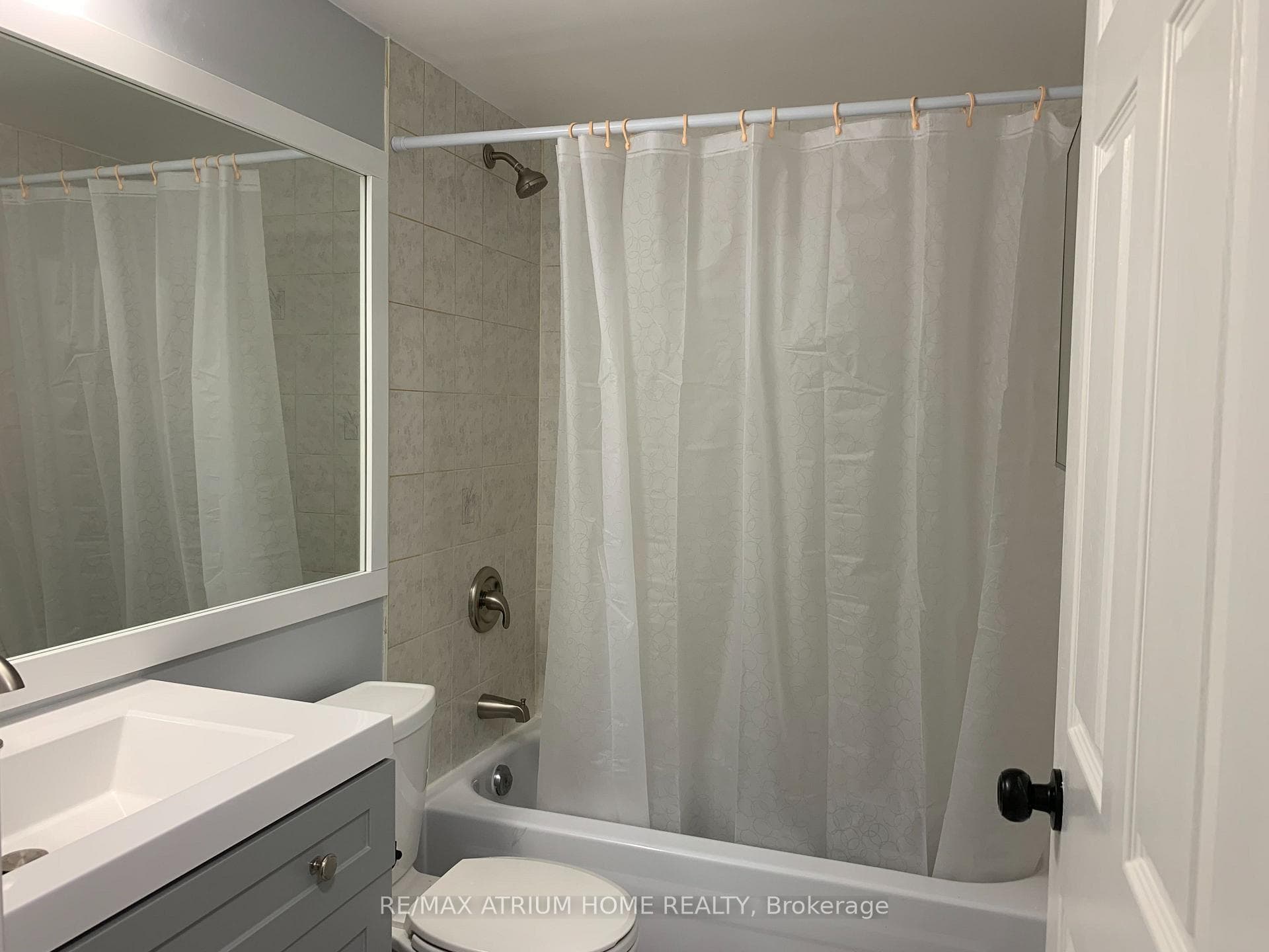 23 Lorraine Drive Unit 816 photo 15