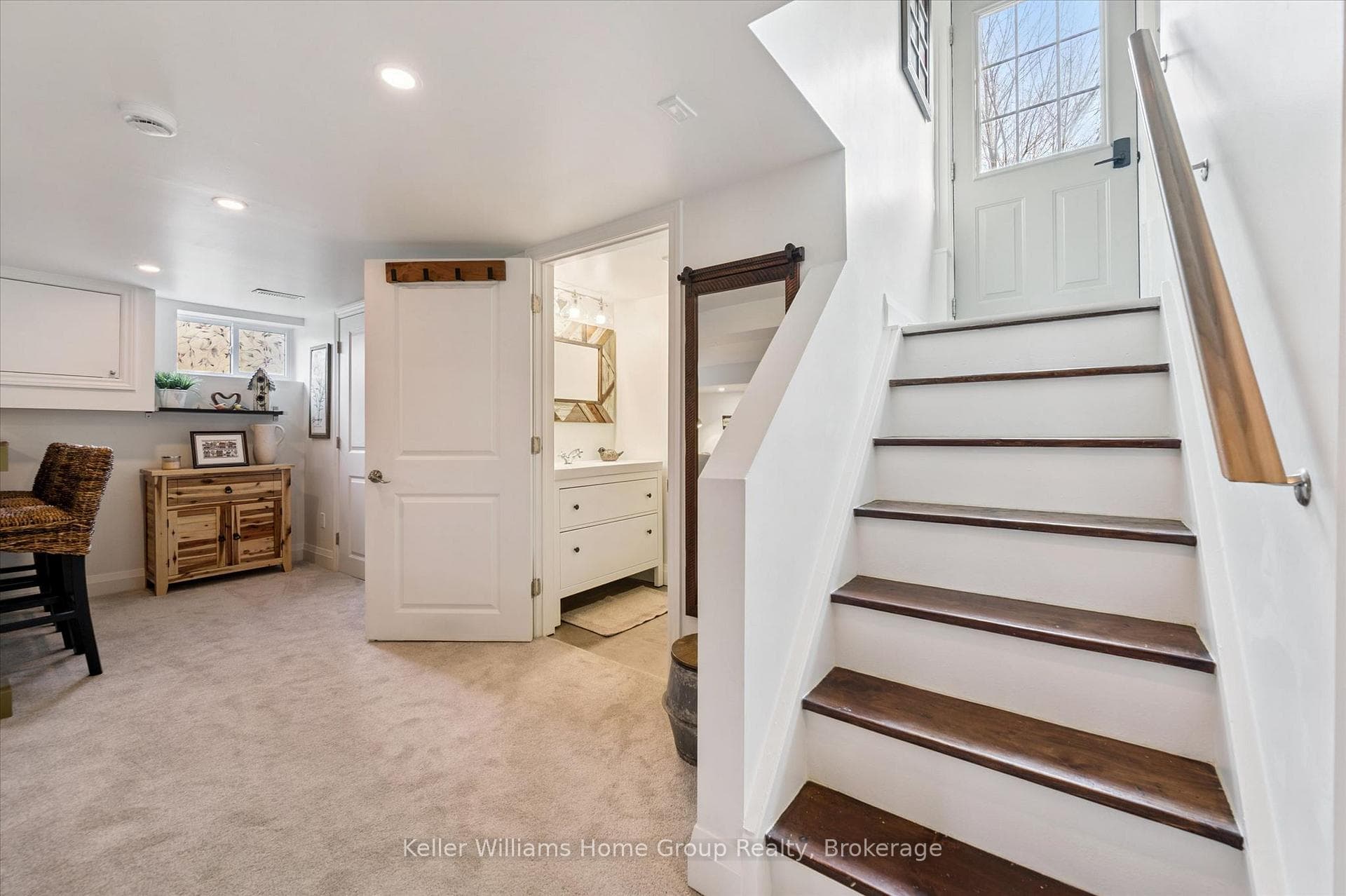 69 Irvine Street photo 29