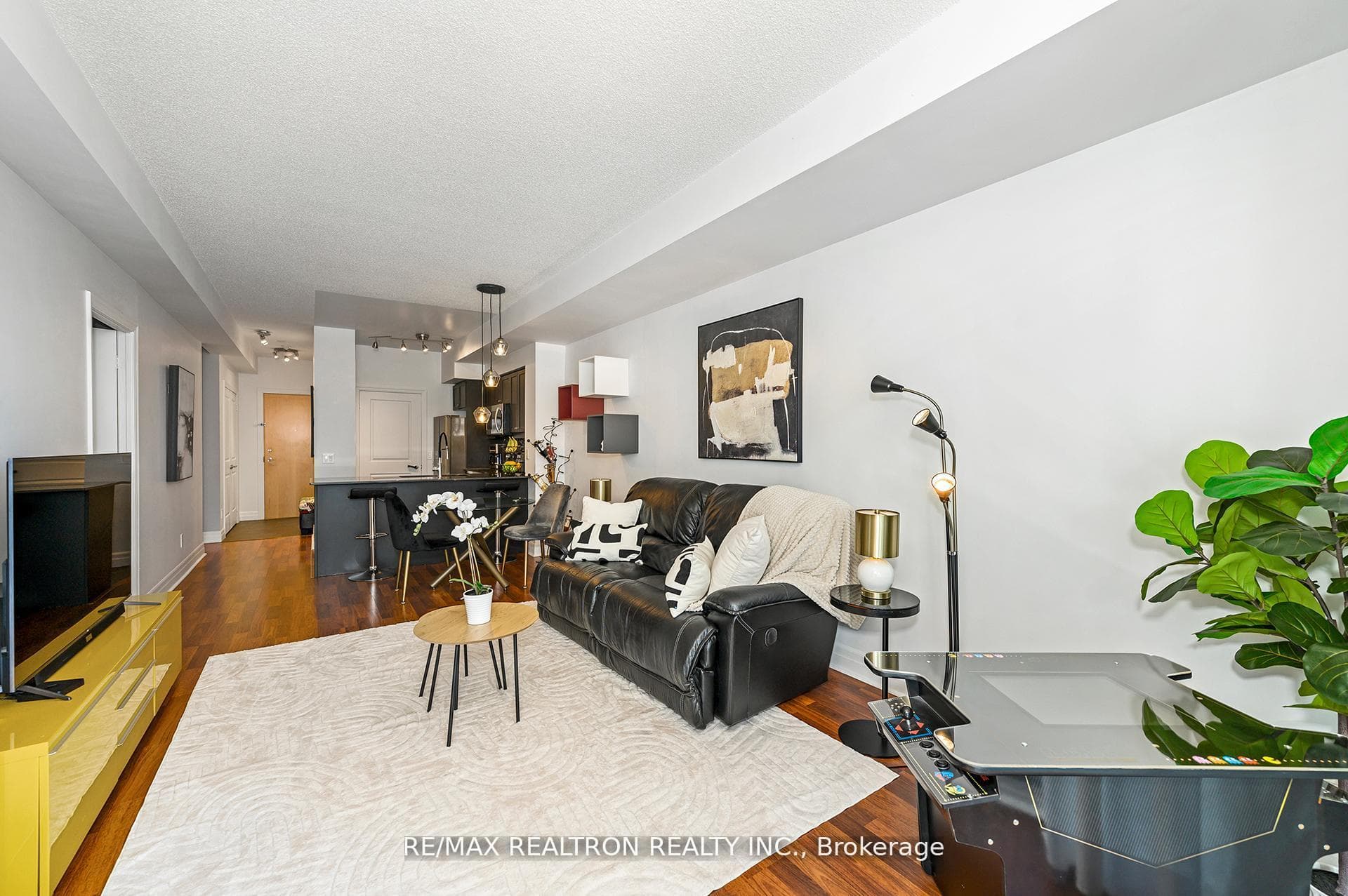 58 Marine Parade Drive Unit 606 photo 18