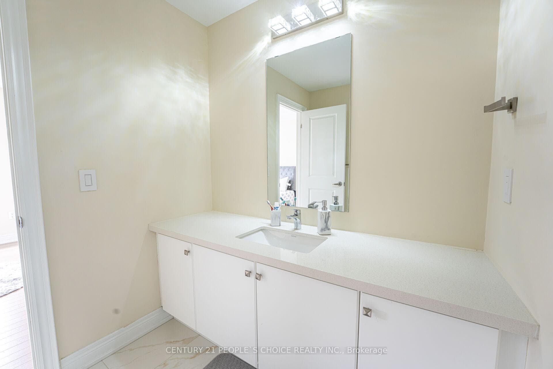 56 Plank Road photo 32