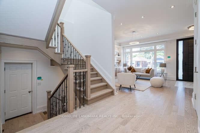 245 Westwood Avenue photo 8