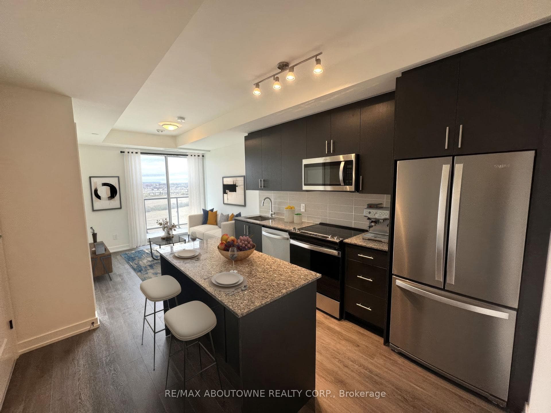 Virtual Stage Kitchen & Living