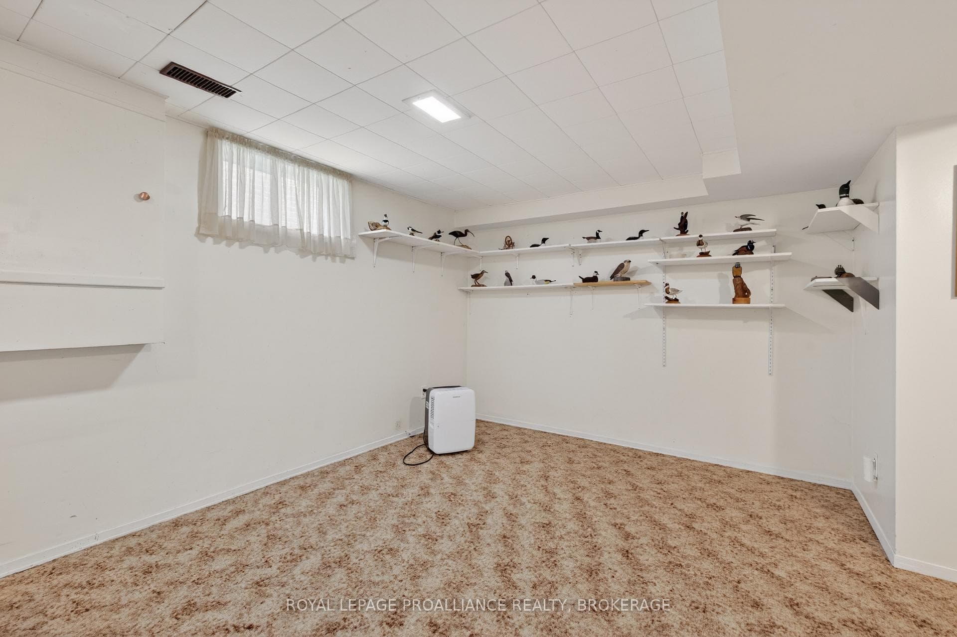 887 Crestwood Avenue photo 31