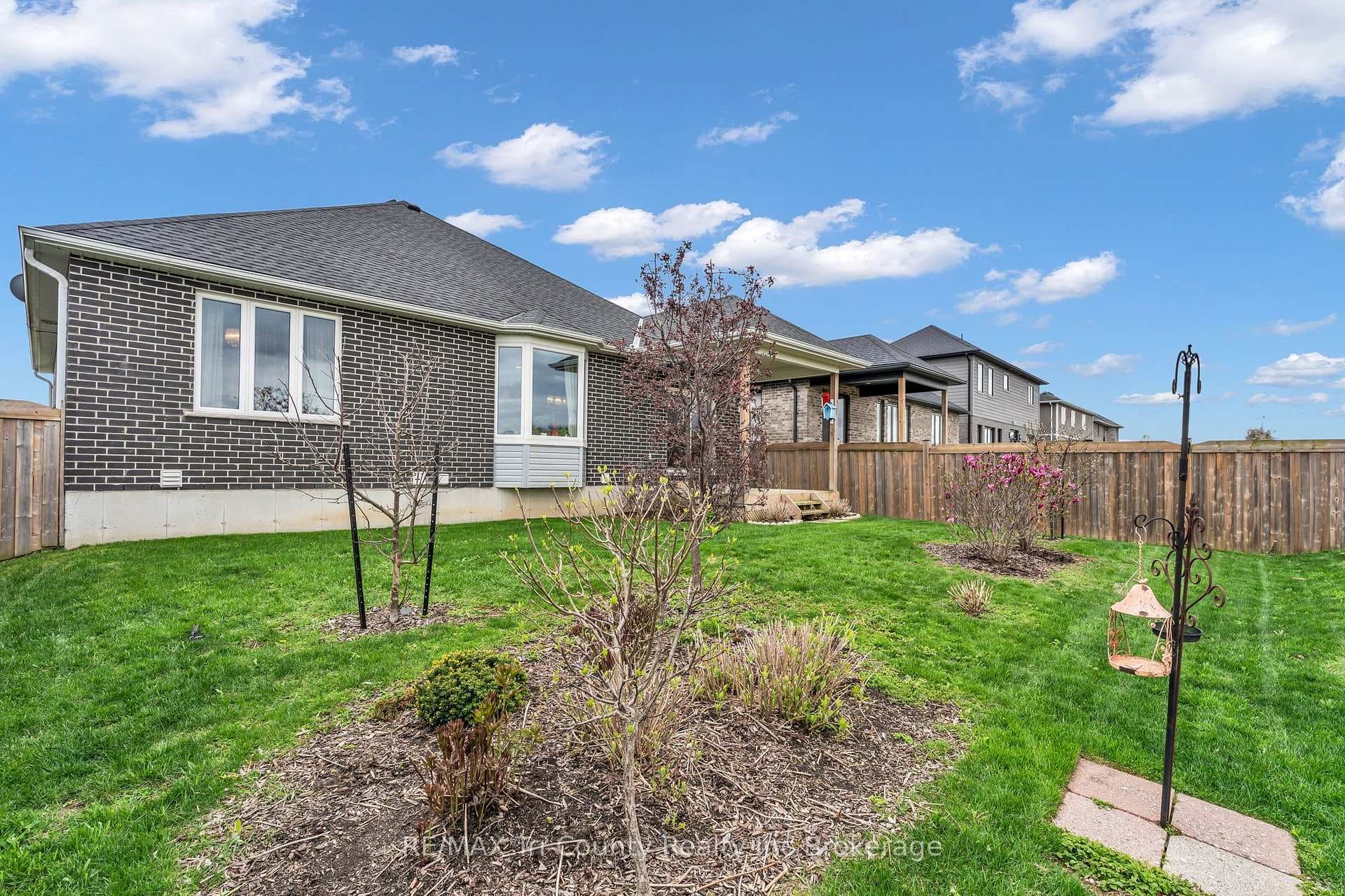 18 Crocus Avenue photo 33