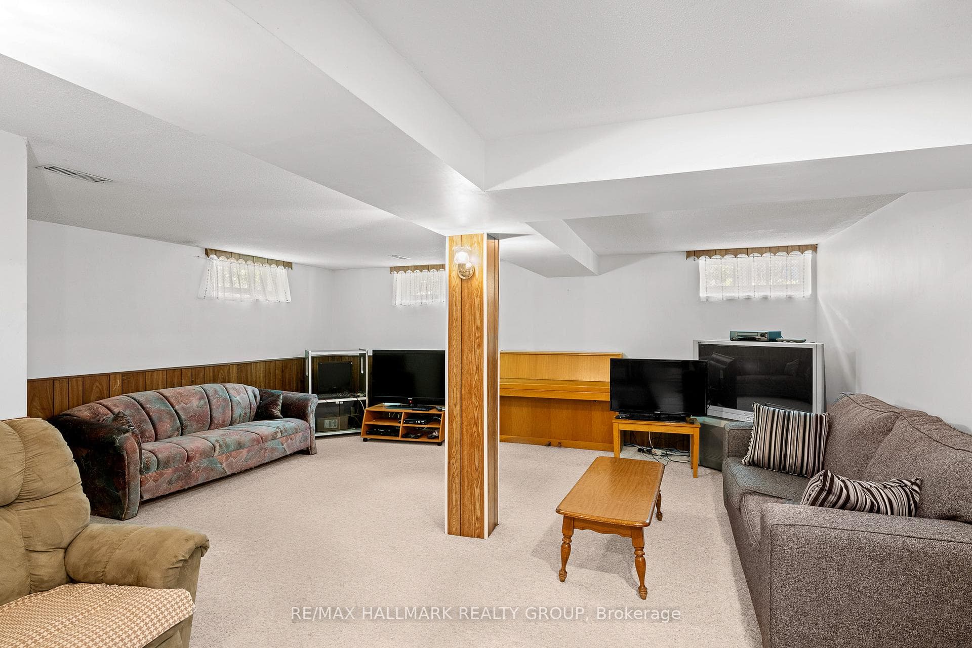 839 WESTON Drive photo 14