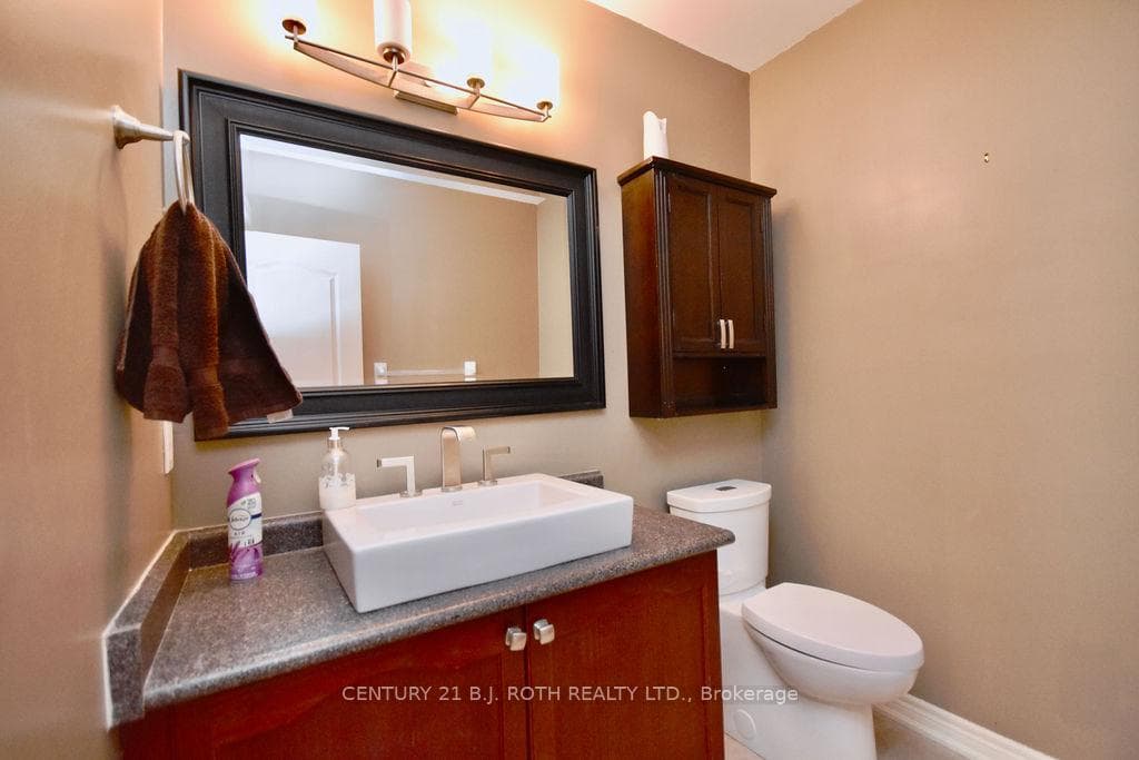 74 Gardiner Drive photo 15