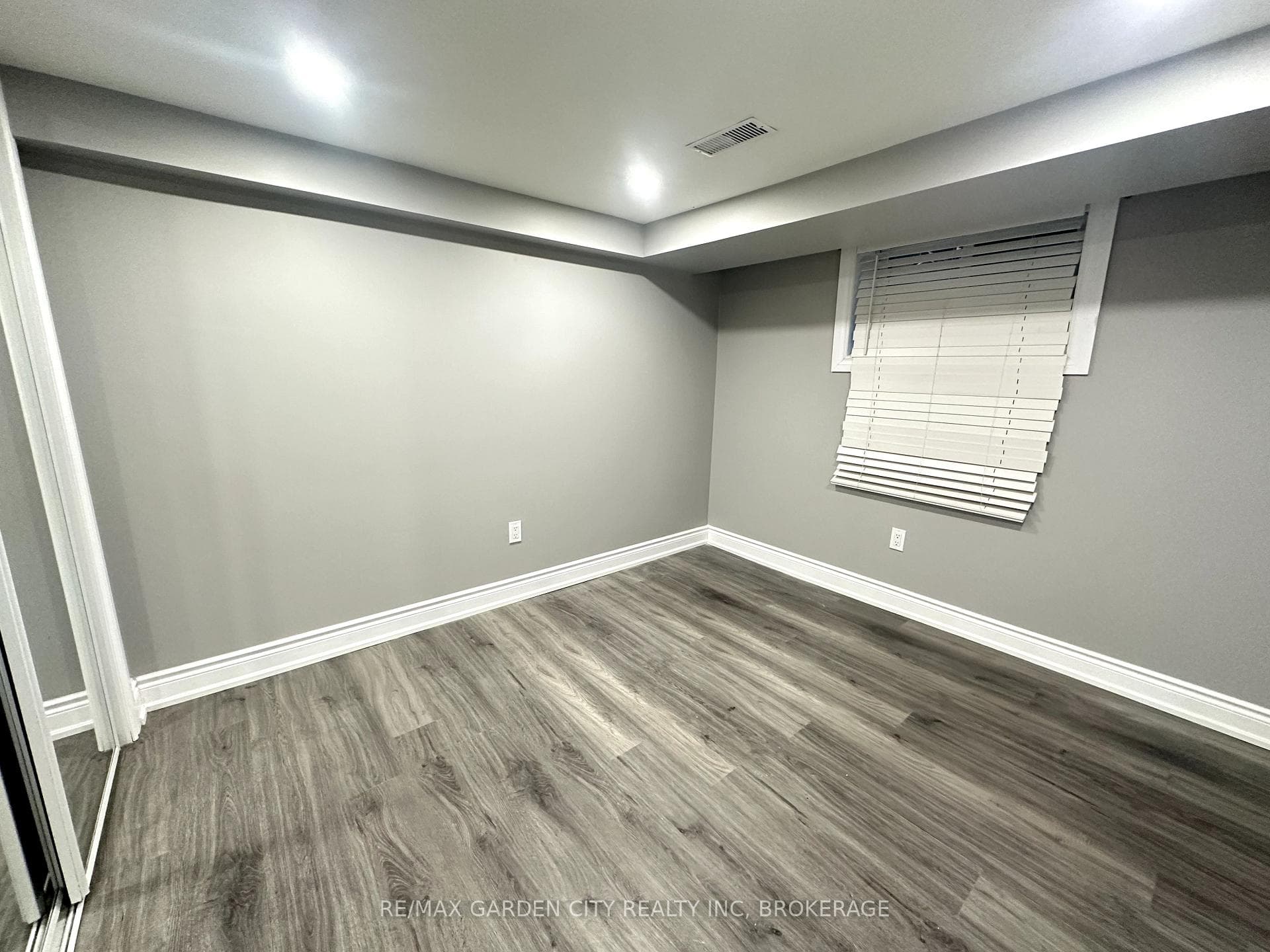4 Henry Street Unit 2 photo 10