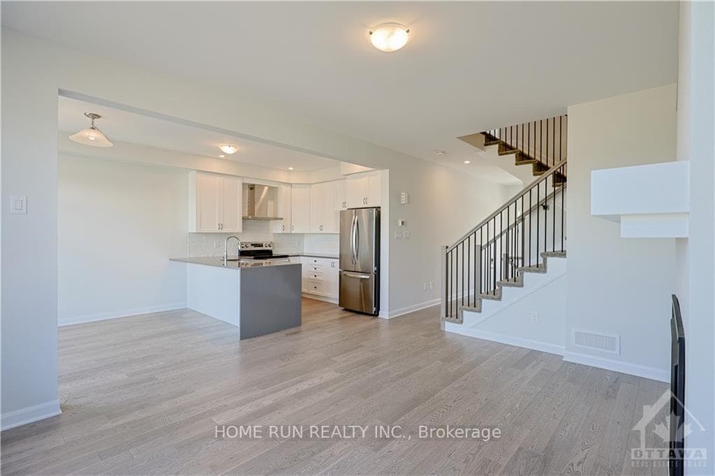 226 ELSIE MACGILL Walk photo 10