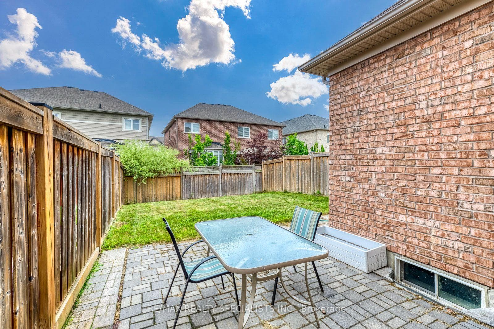 20 Wellman Crescent photo 44