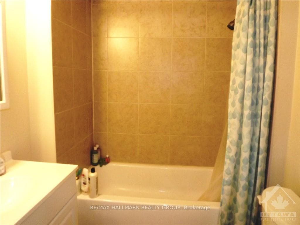 264 BRONSON Avenue photo 13