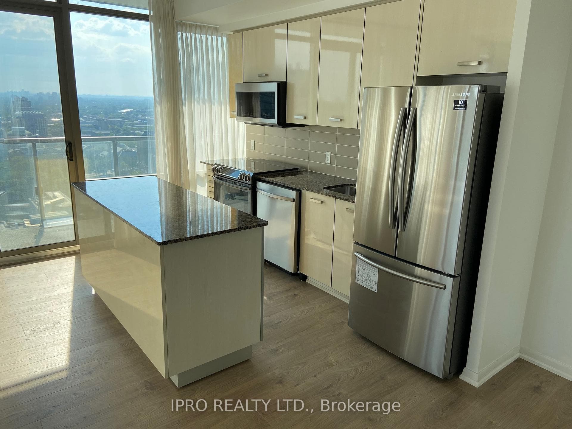 832 Bay Street Unit 2510 photo 2