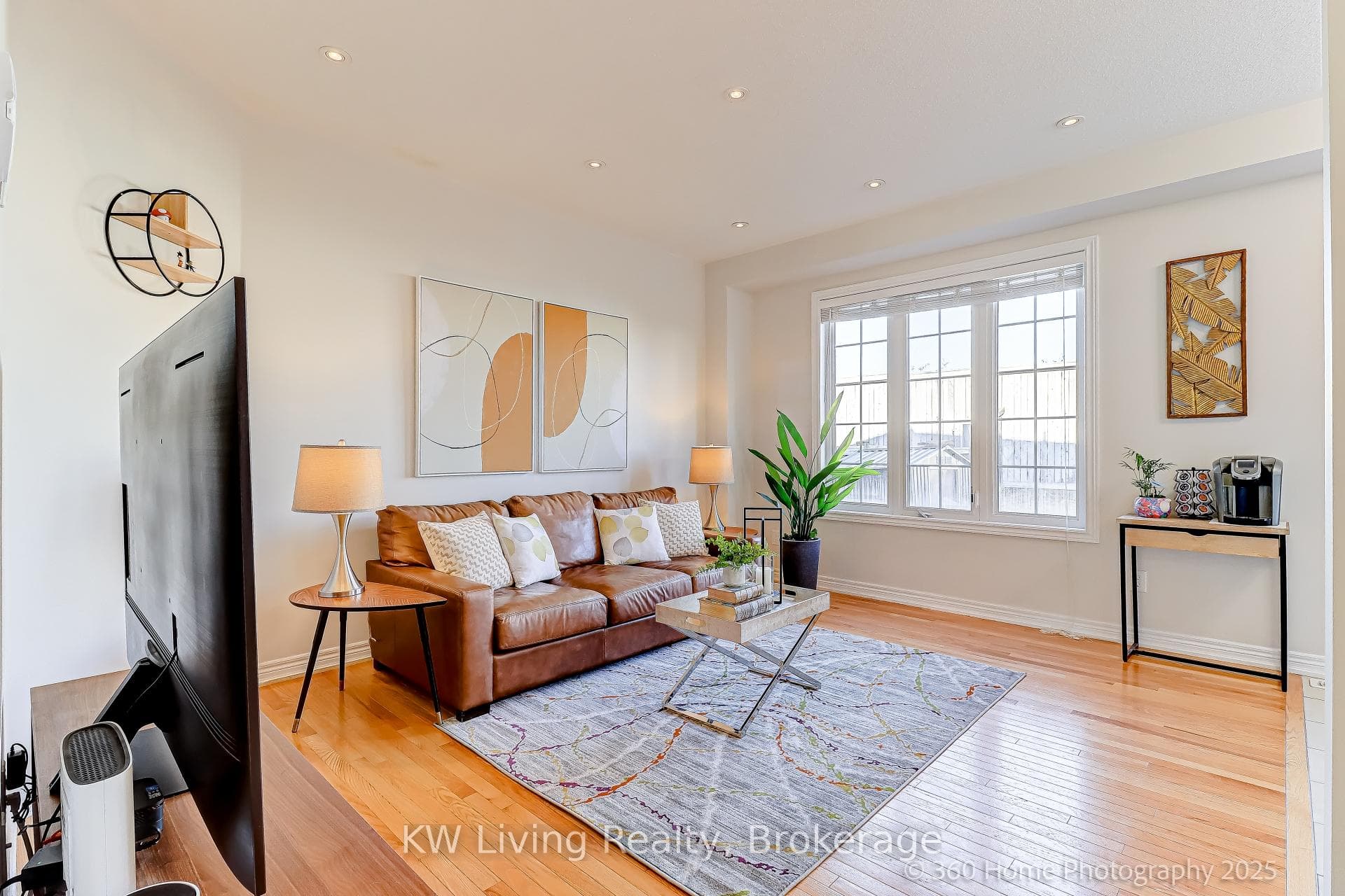 157 Hammersly Boulevard photo 8