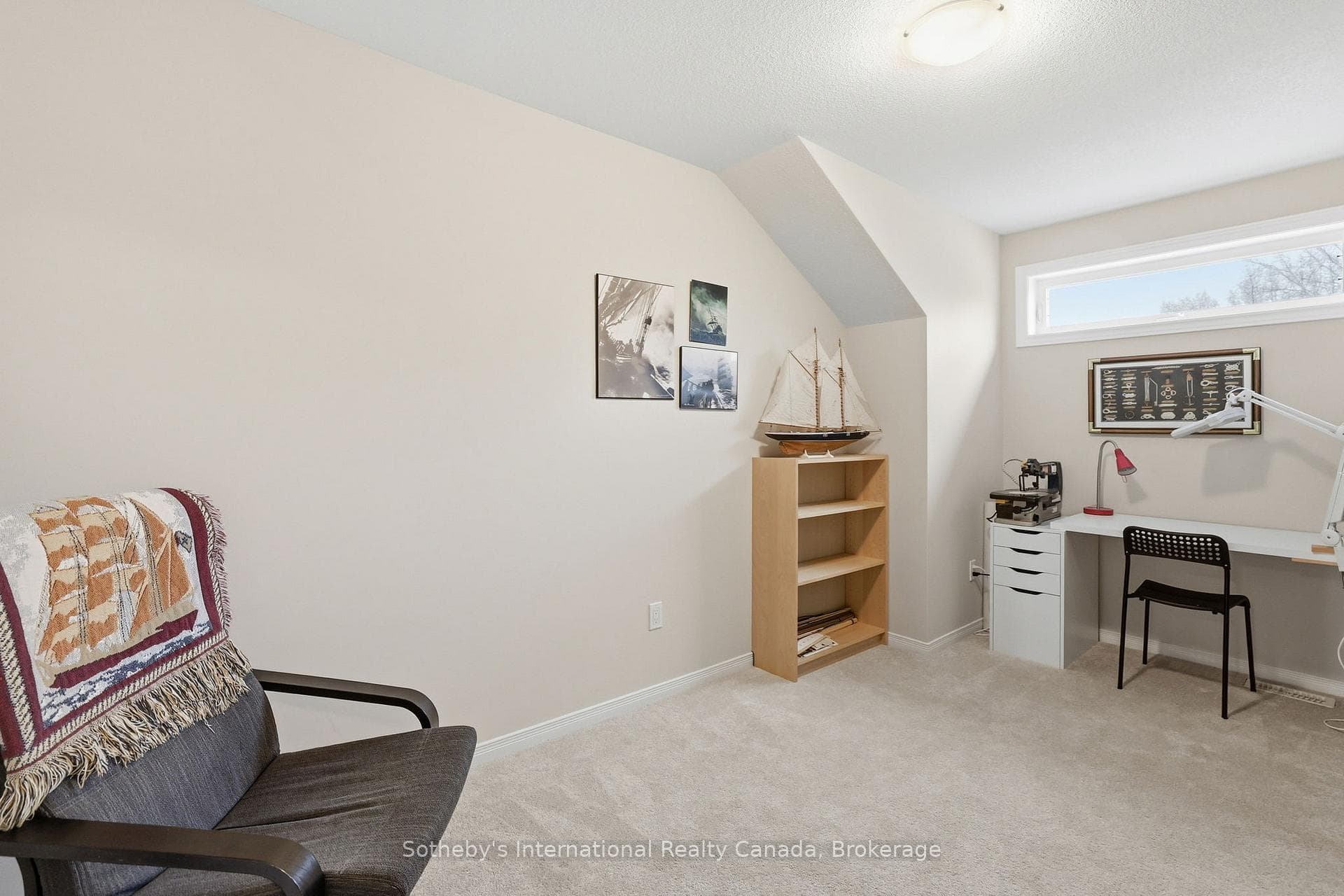 Small bedroom, used as as office