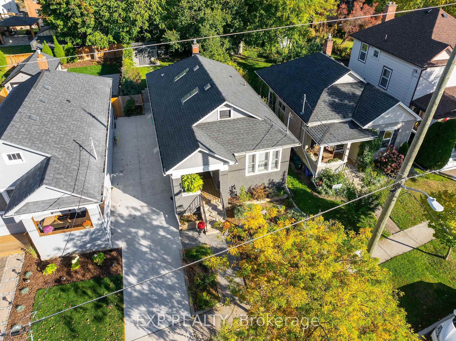 74 Woodland Avenue photo 2