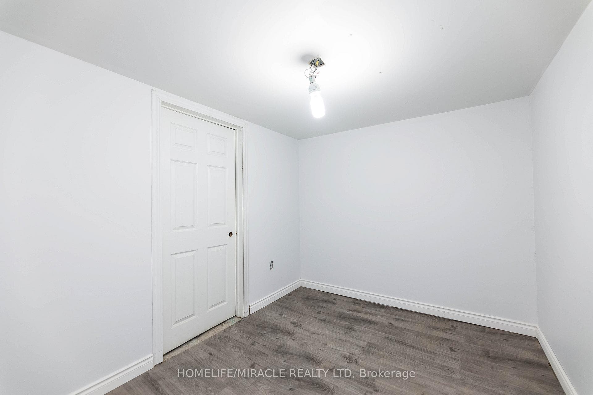 1251 Warden Avenue photo 30