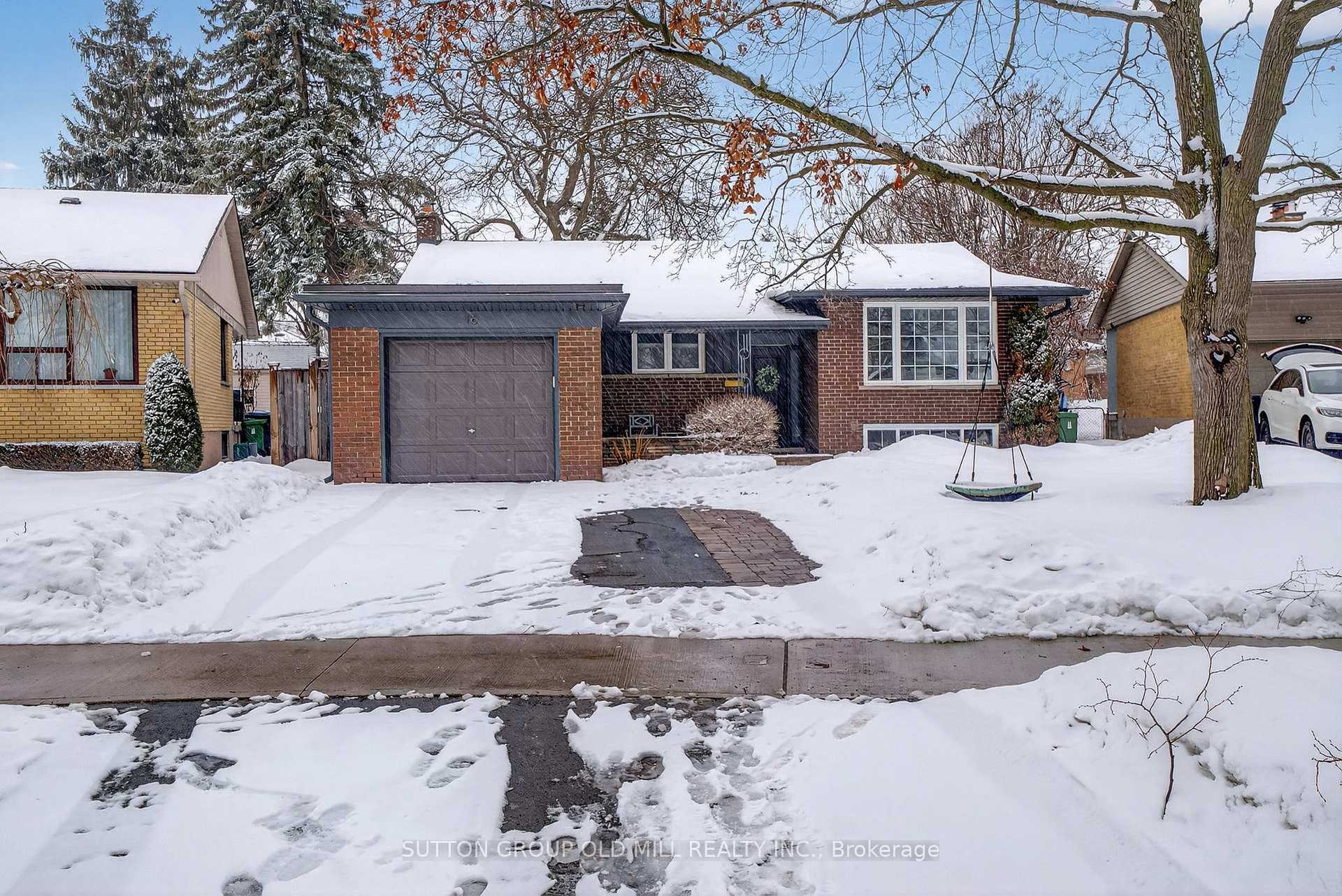16 Brook Tree Crescent photo 1