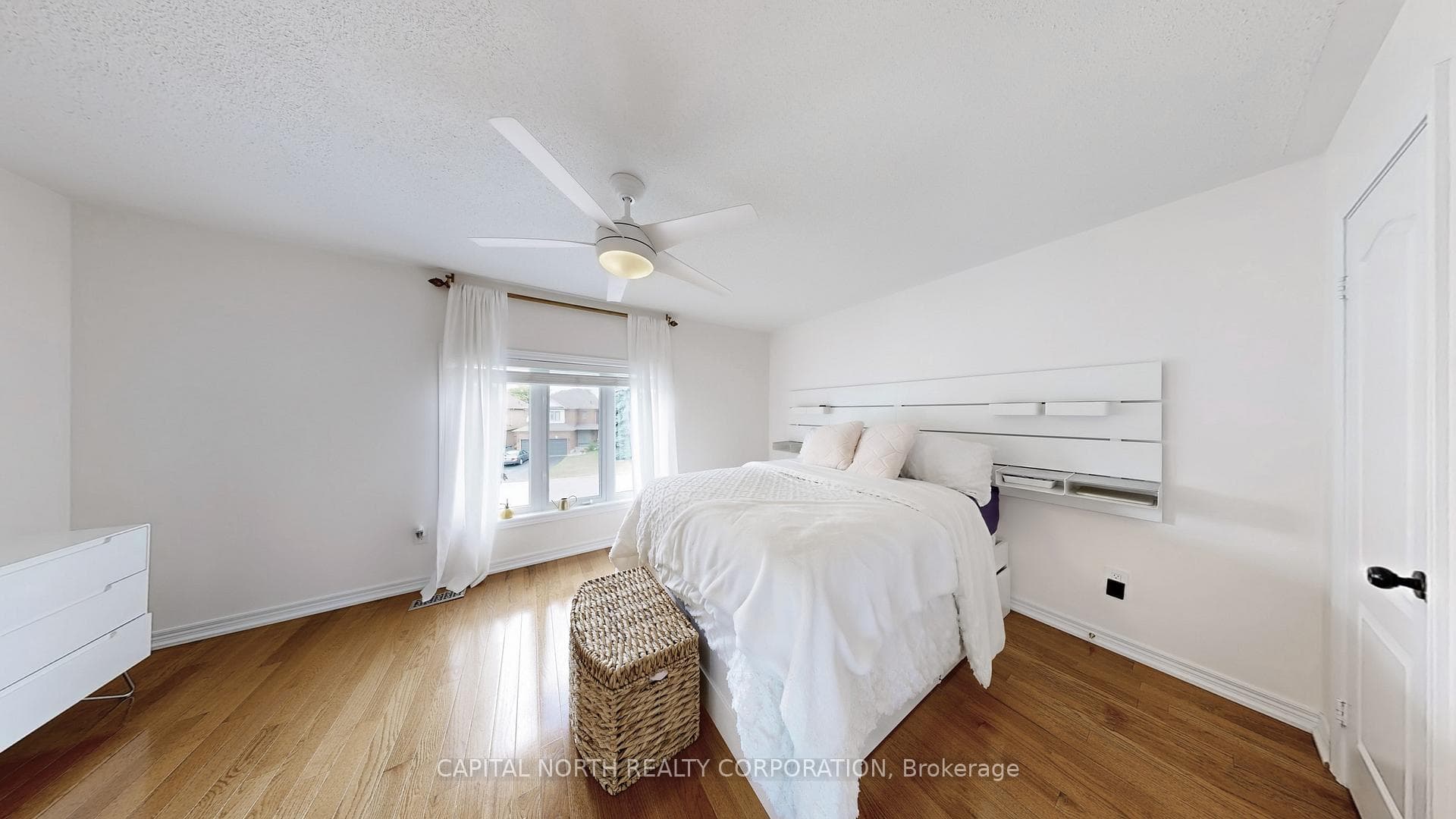 120 Bothwell Crescent photo 31