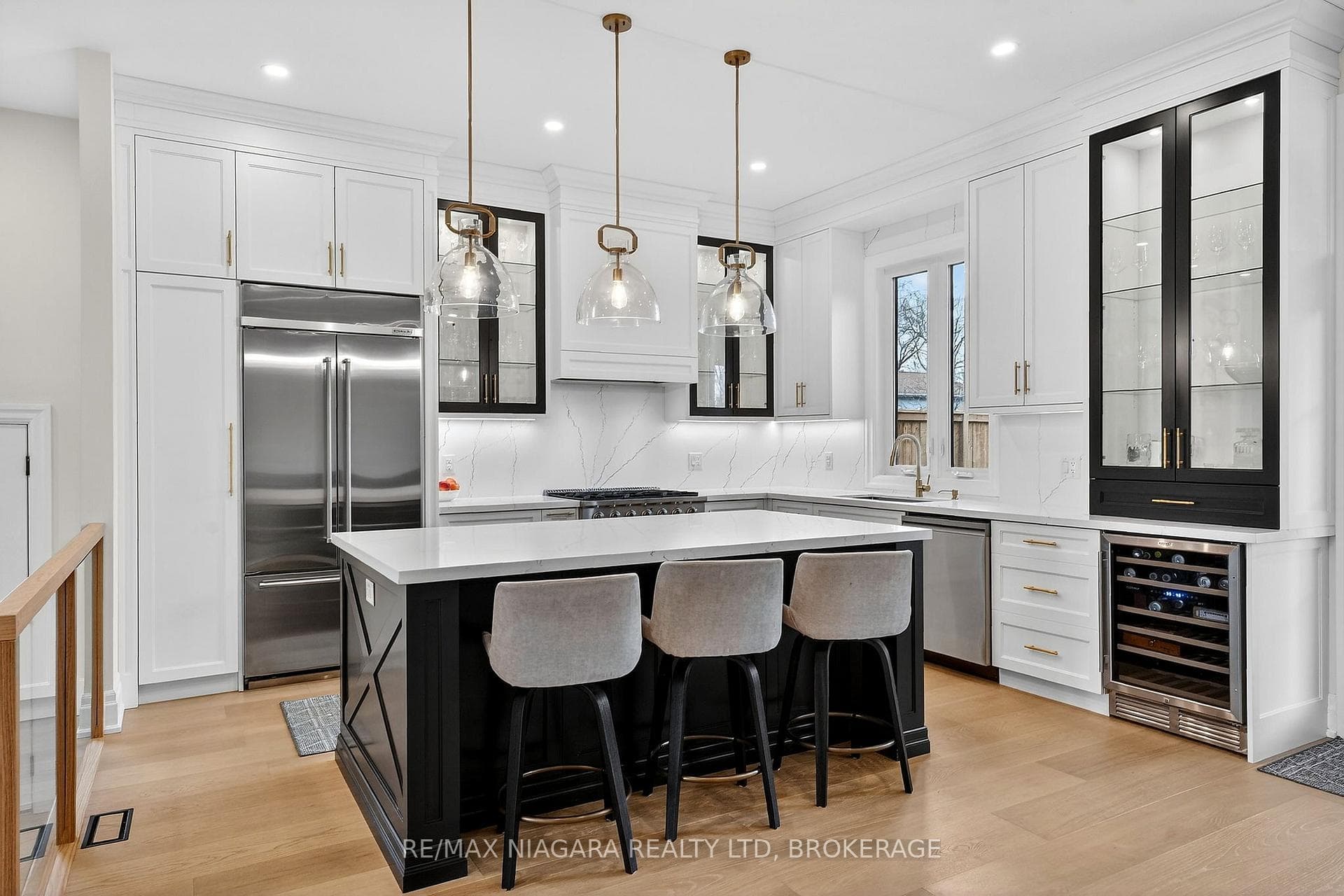 146 Hetram Court photo 17