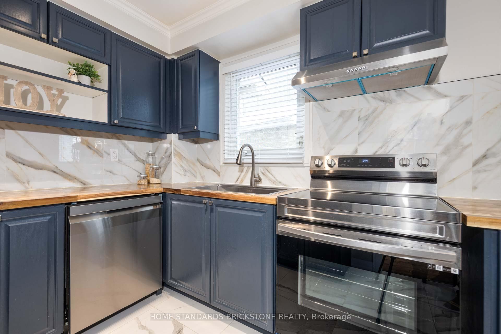22 Aranka Court photo 15