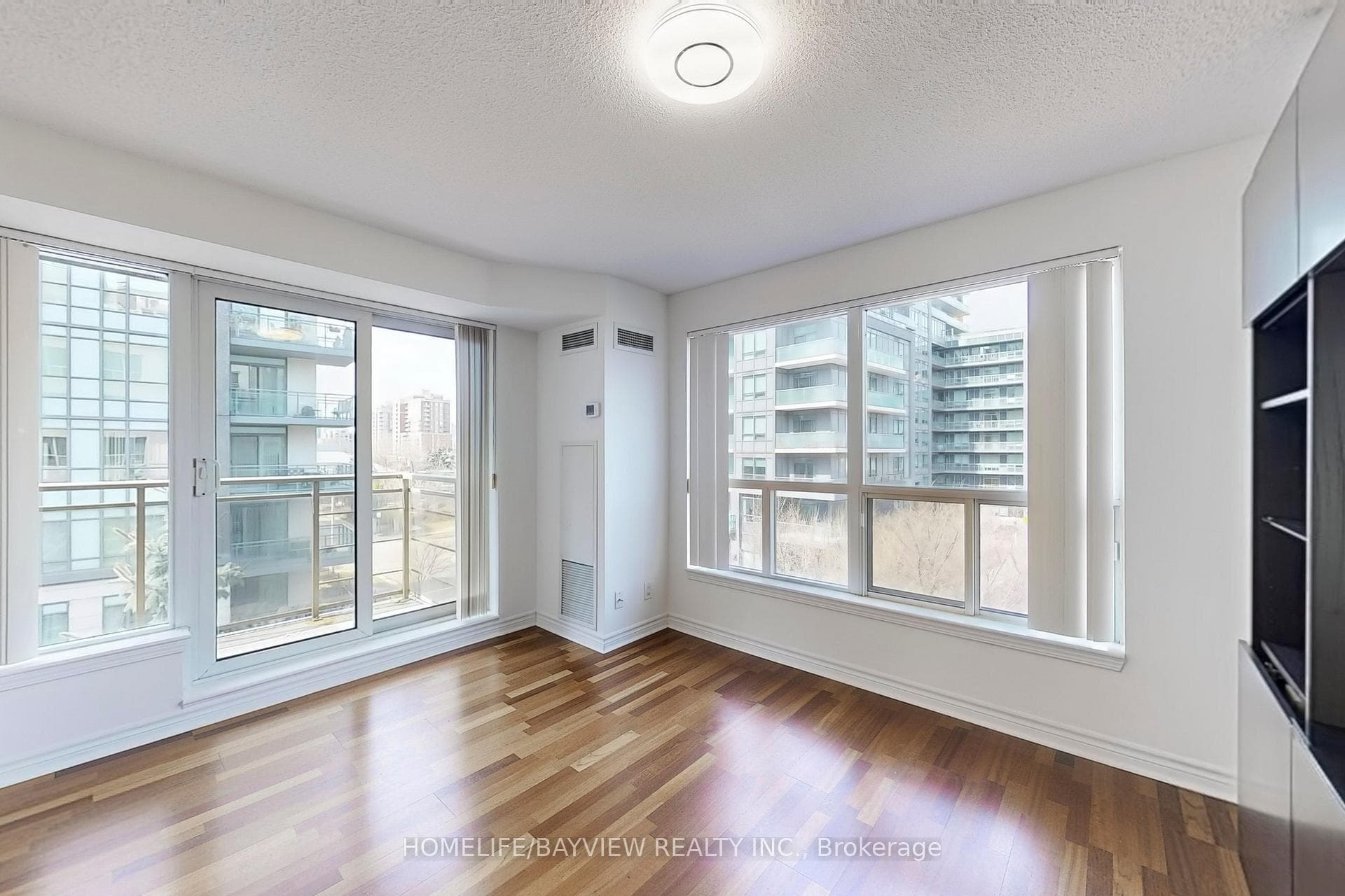19 Barberry Place Unit 503 photo 13