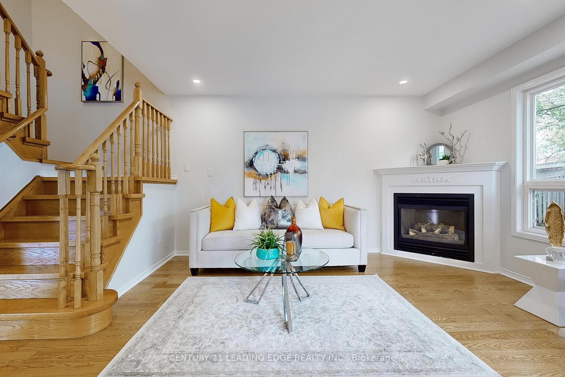 36 MEADOWGRASS Crescent photo 4