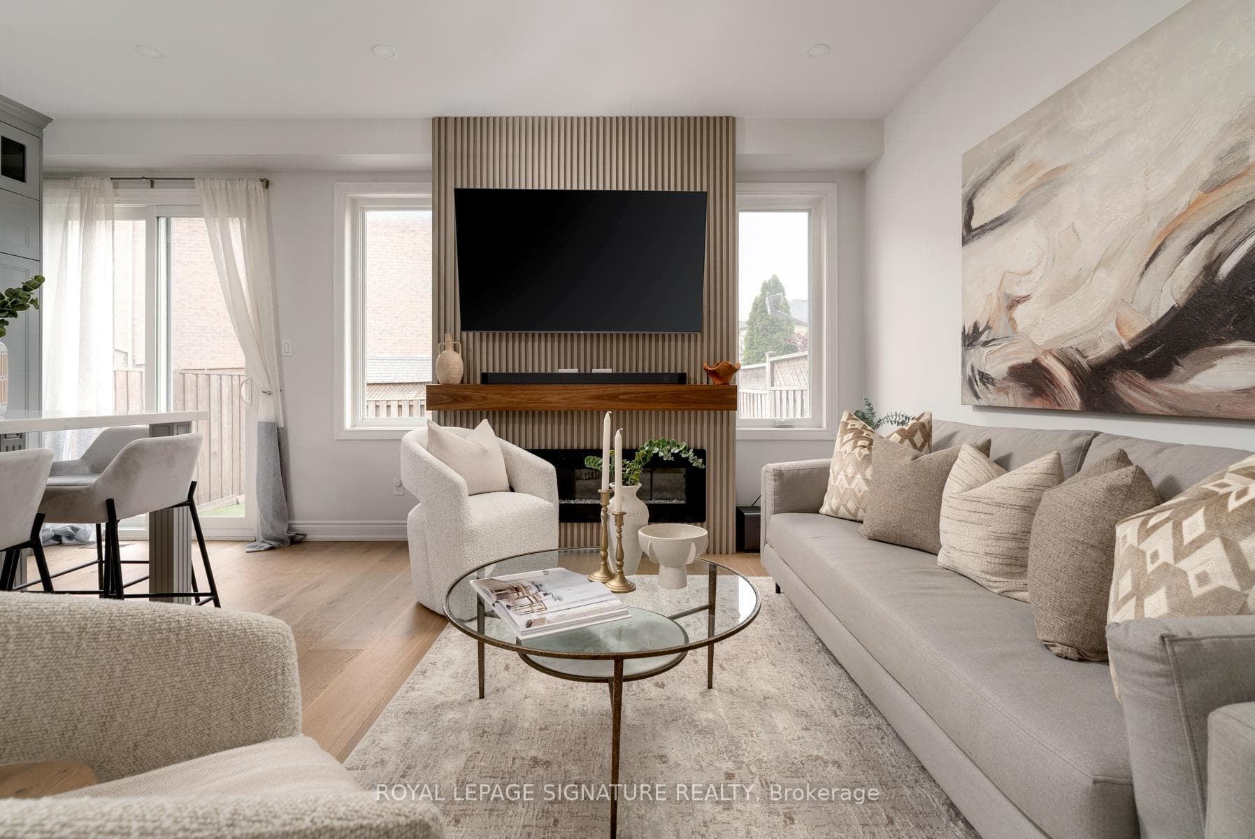 133 Wildberry Crescent photo 11