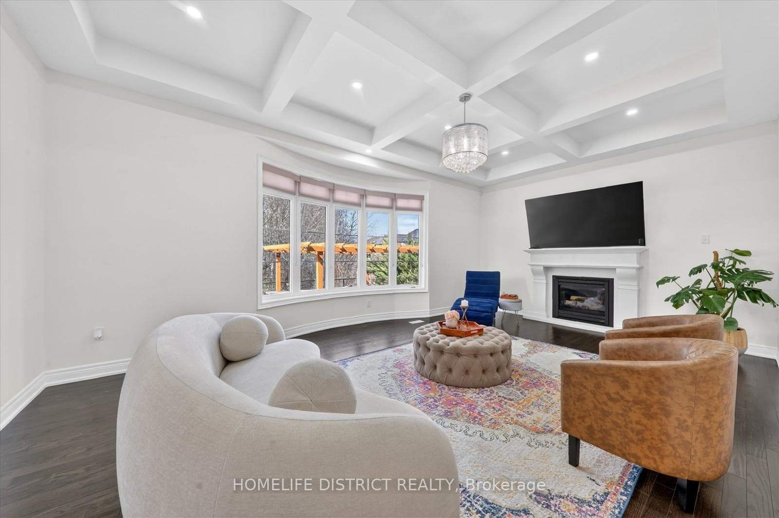 210 Cannes Avenue photo 14