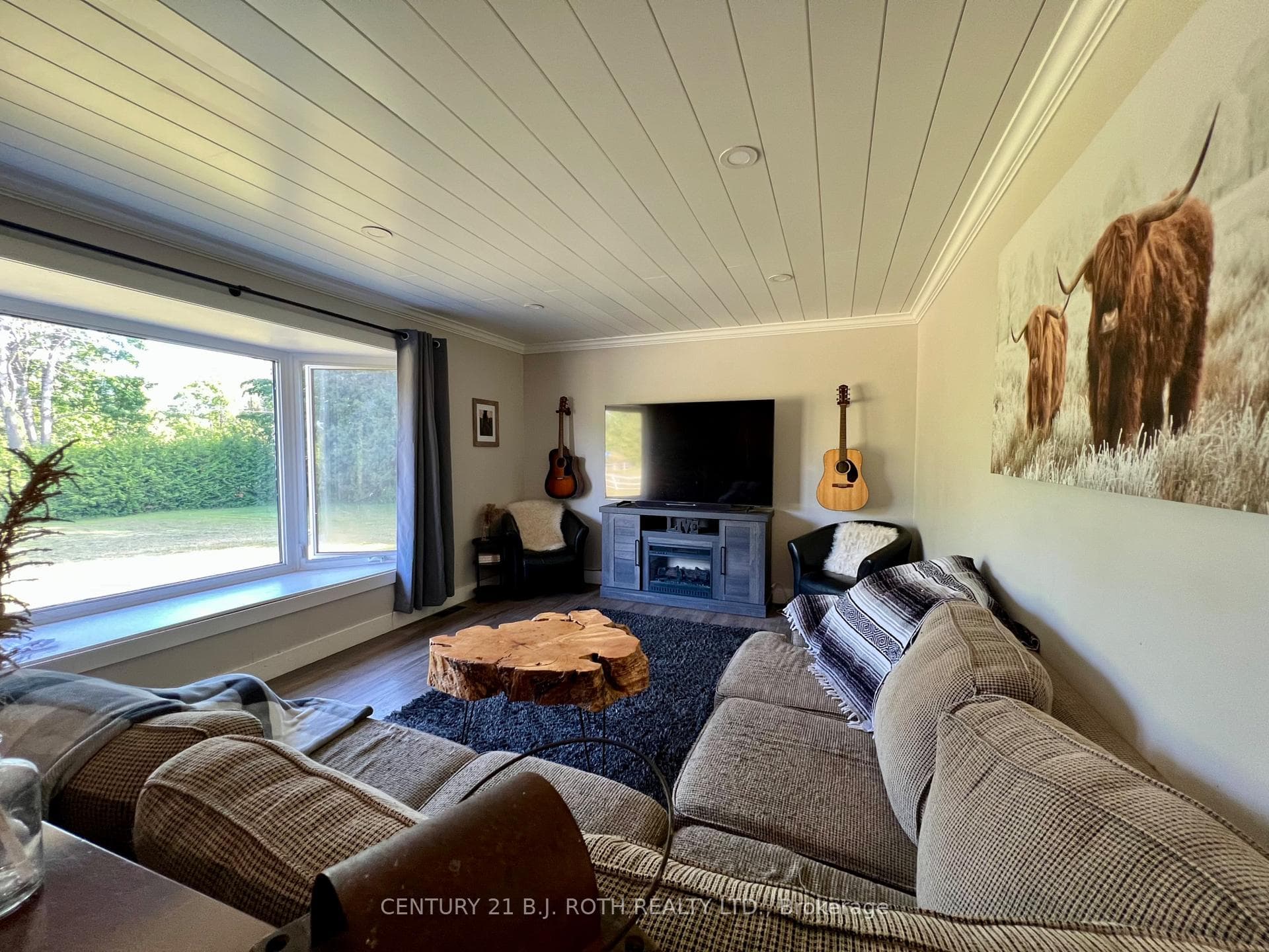 2266 FOXMEAD Road photo 22