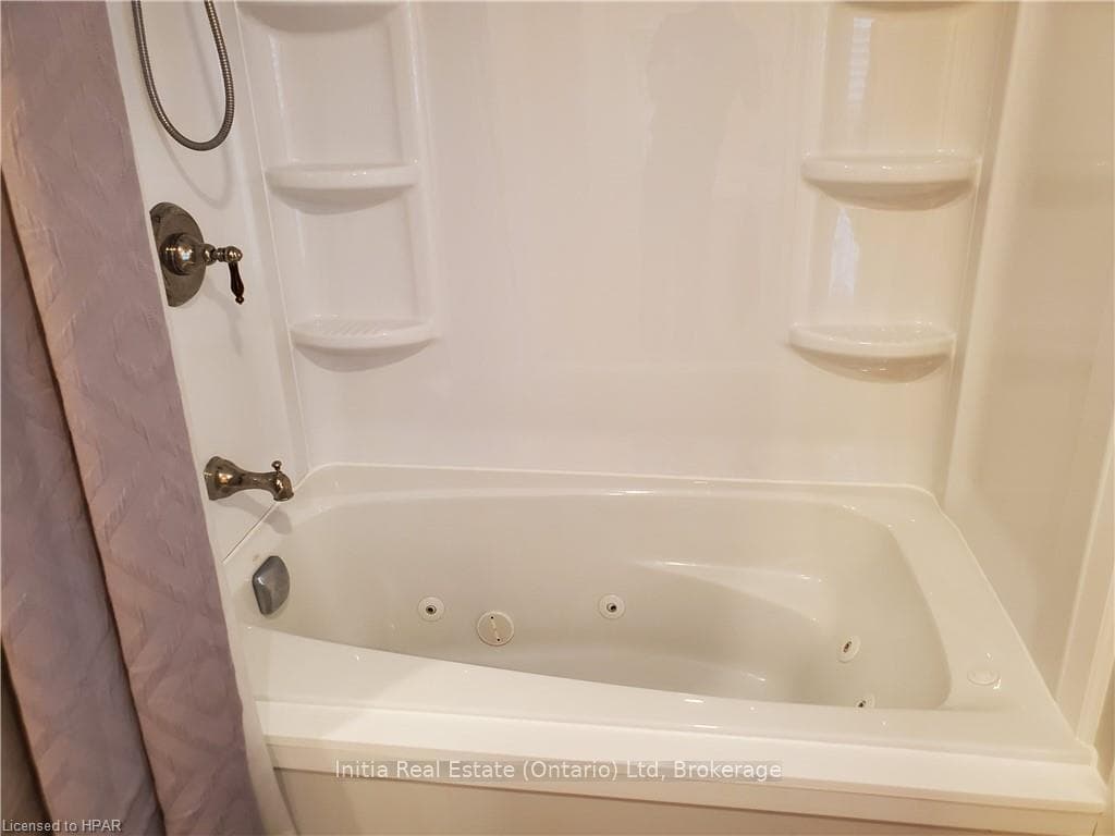 117 WASHINGTON Street photo 9