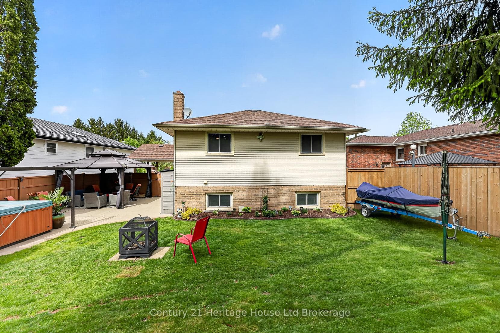 481 Ojibway Street photo 36