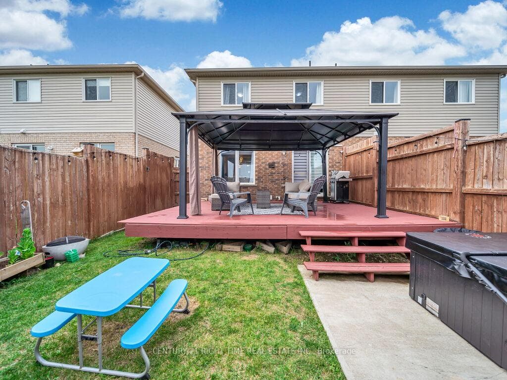 203 William Street photo 12