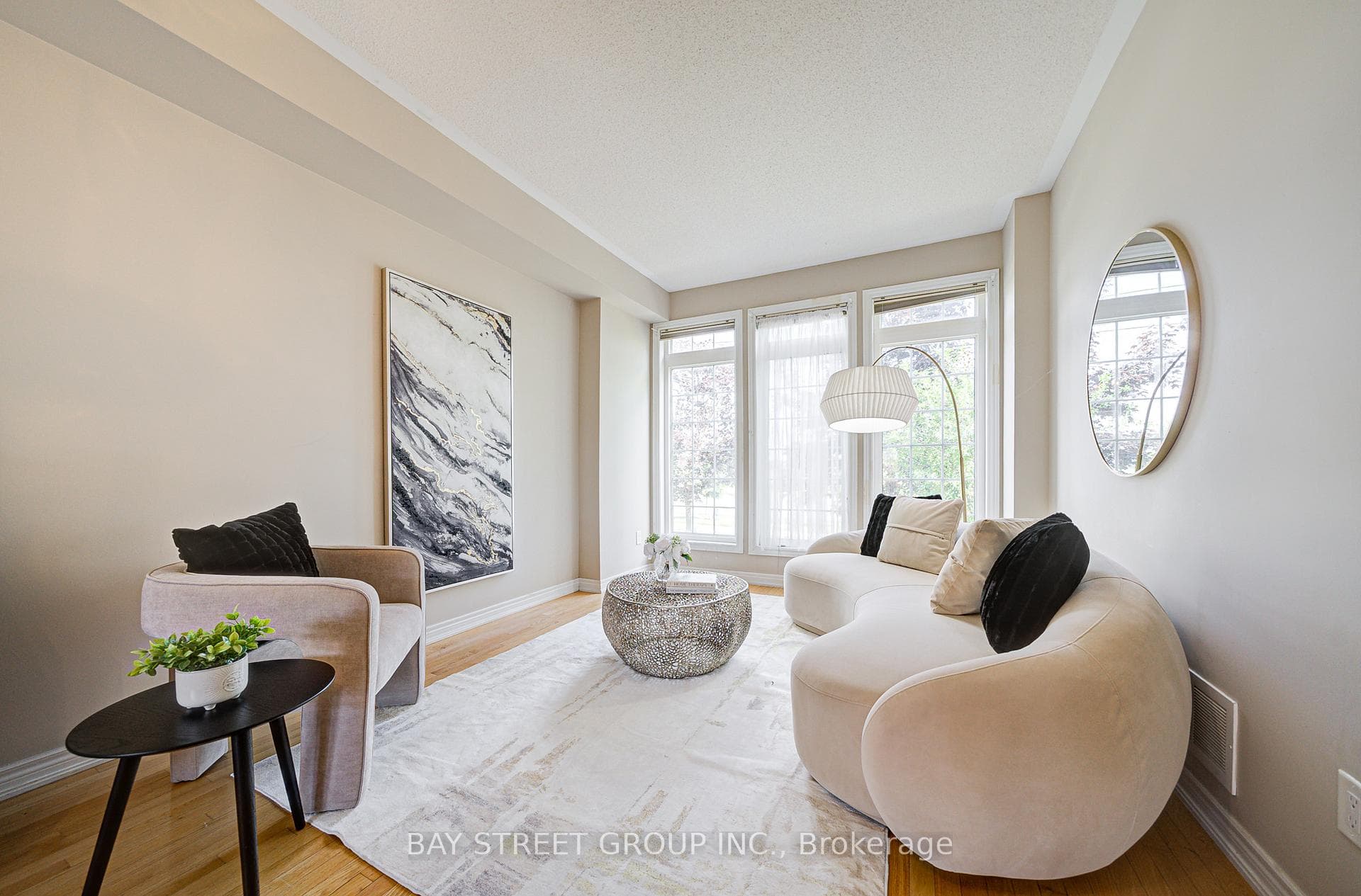 39 Zokol Drive photo 3