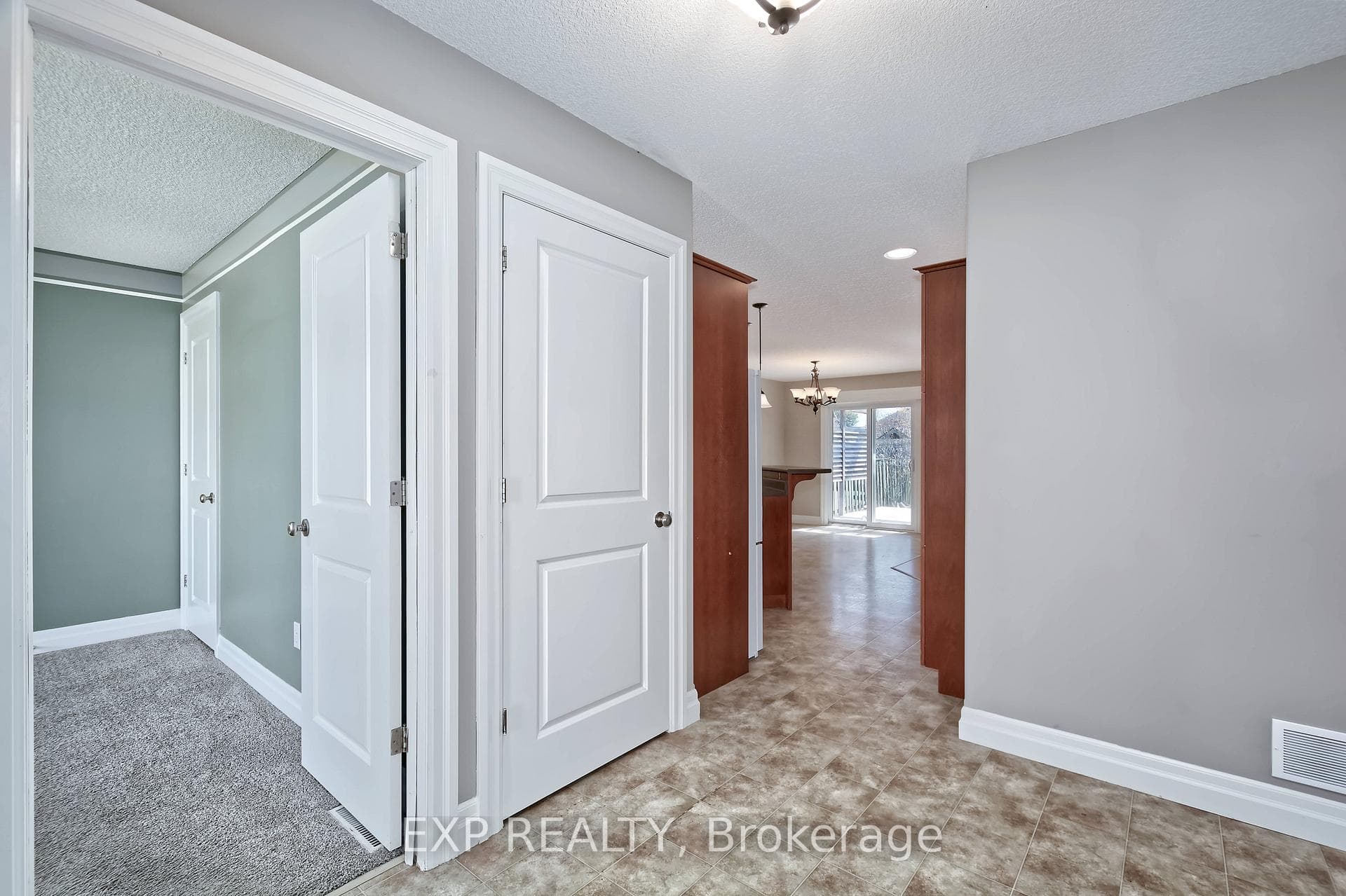 54 Treadwell Street photo 12