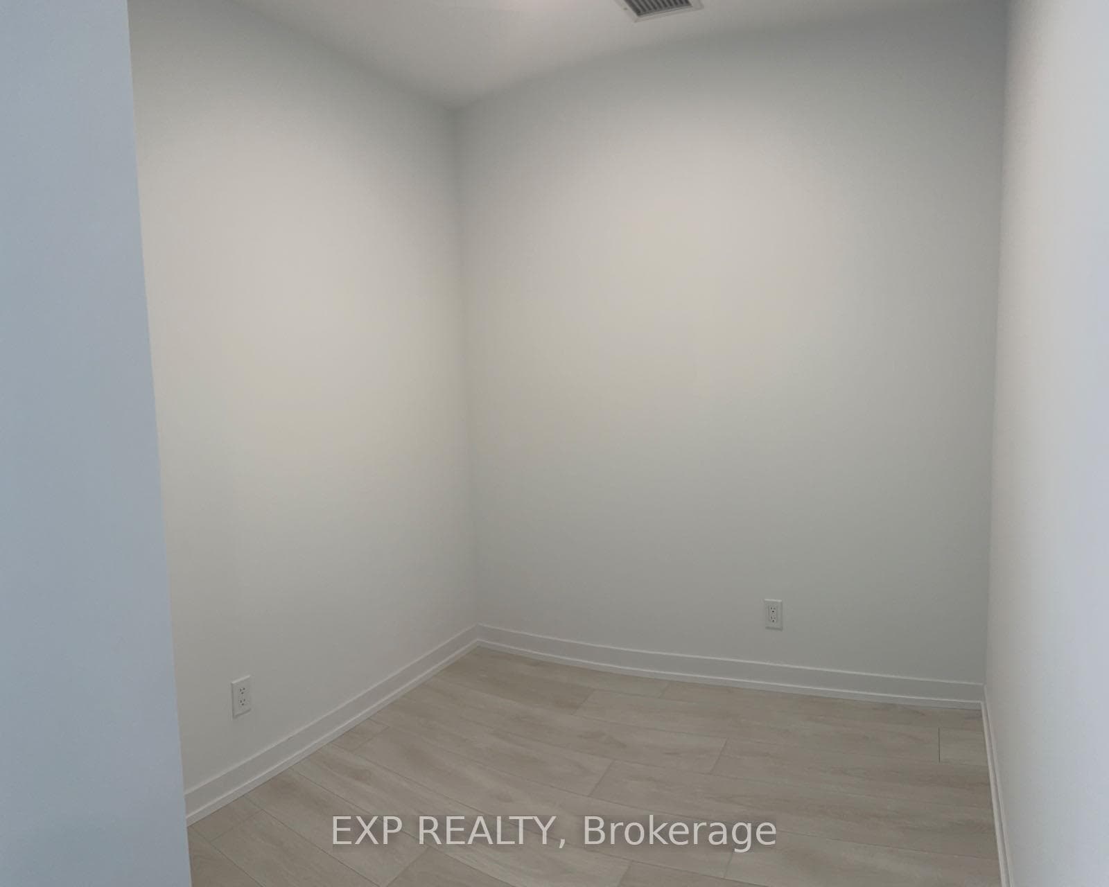 8 Beverley Glen Boulevard Unit D328 photo 8
