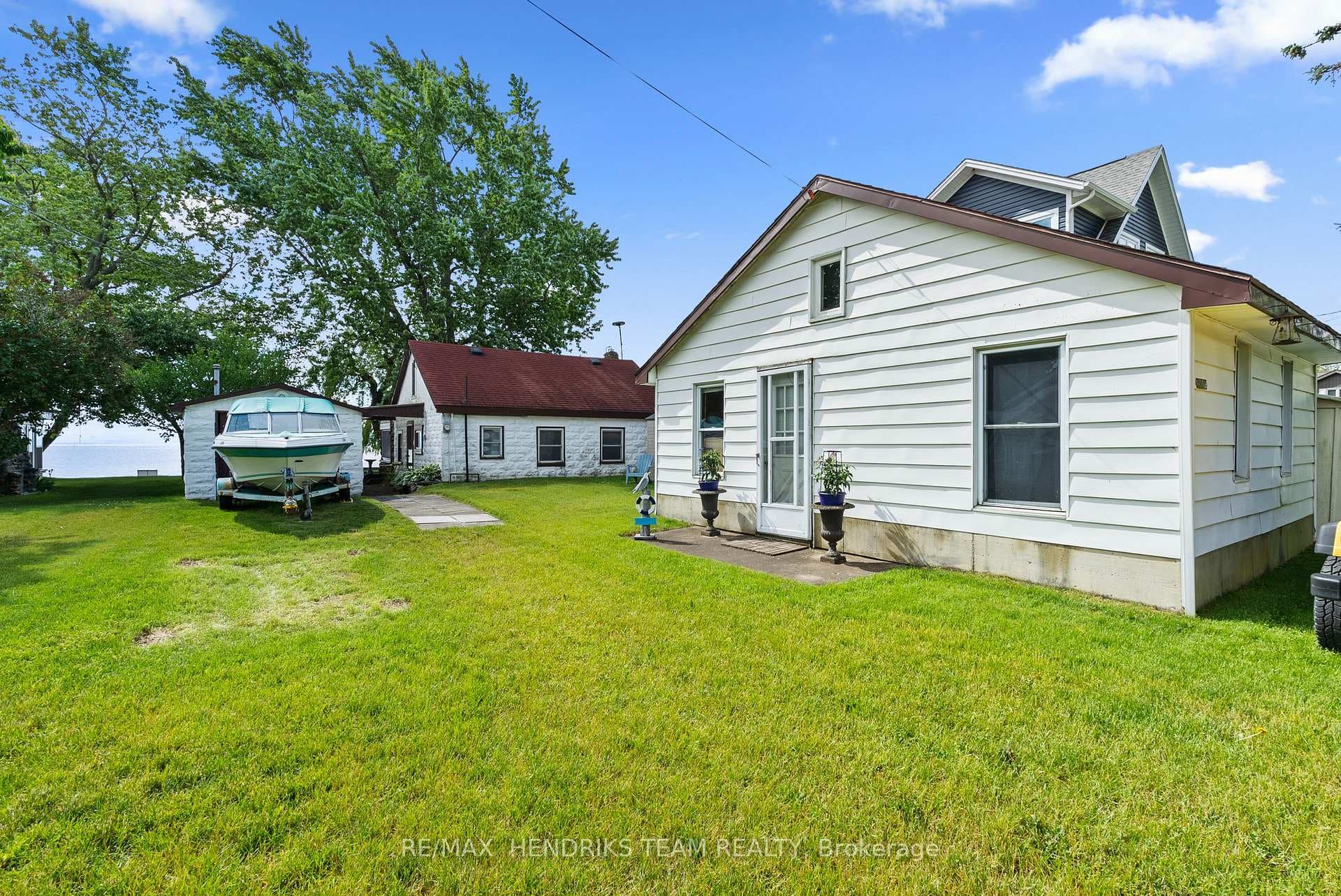 11273 Harbourview Road photo 24