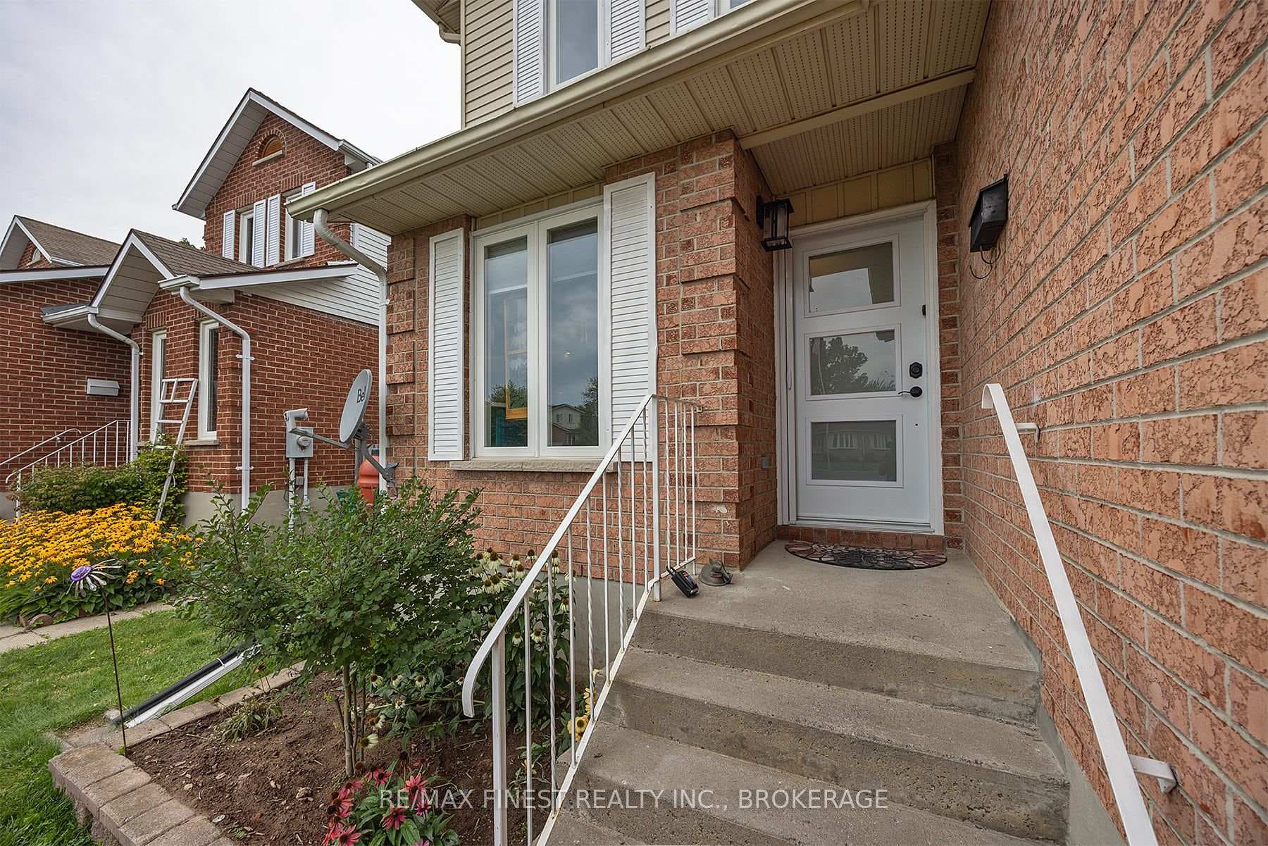 588 Whistler Terrace photo 3