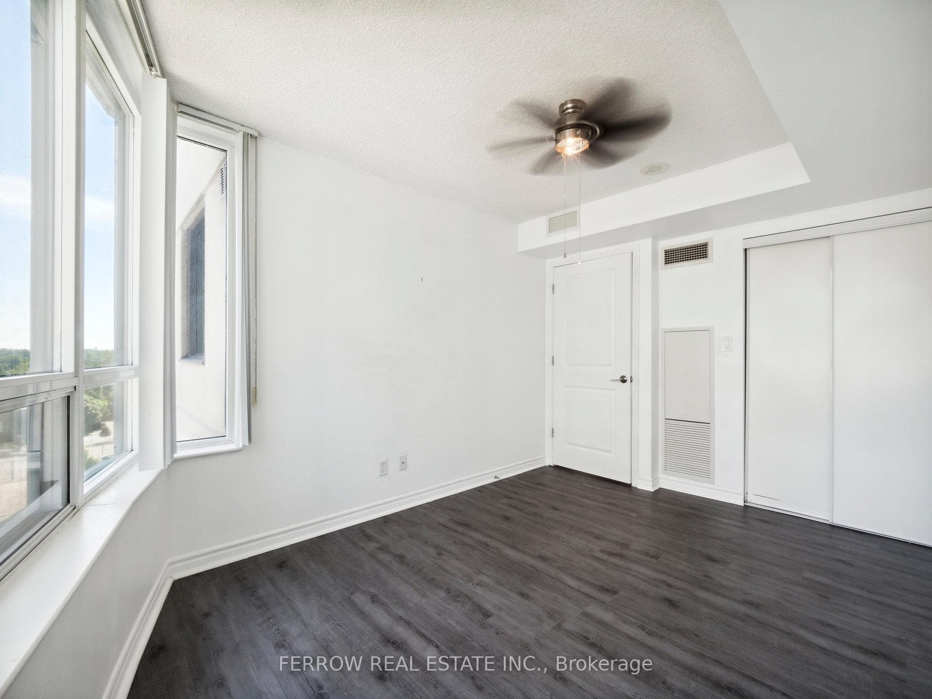 18 Spring Garden Avenue Unit 805 photo 23