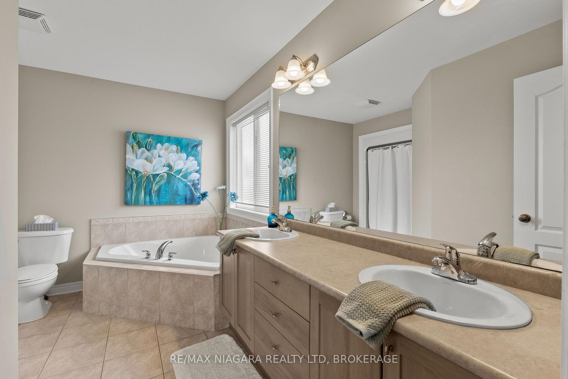282 Winterberry Boulevard photo 29