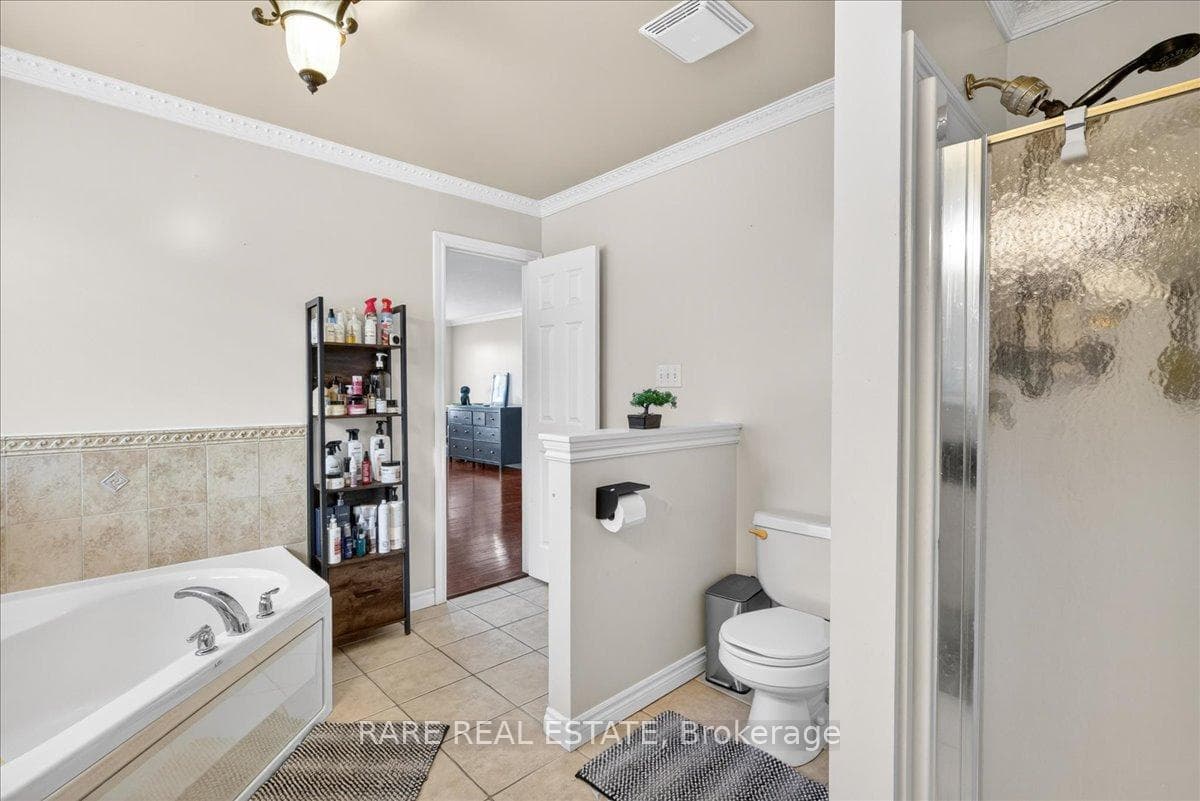 7 Michelle Drive photo 28