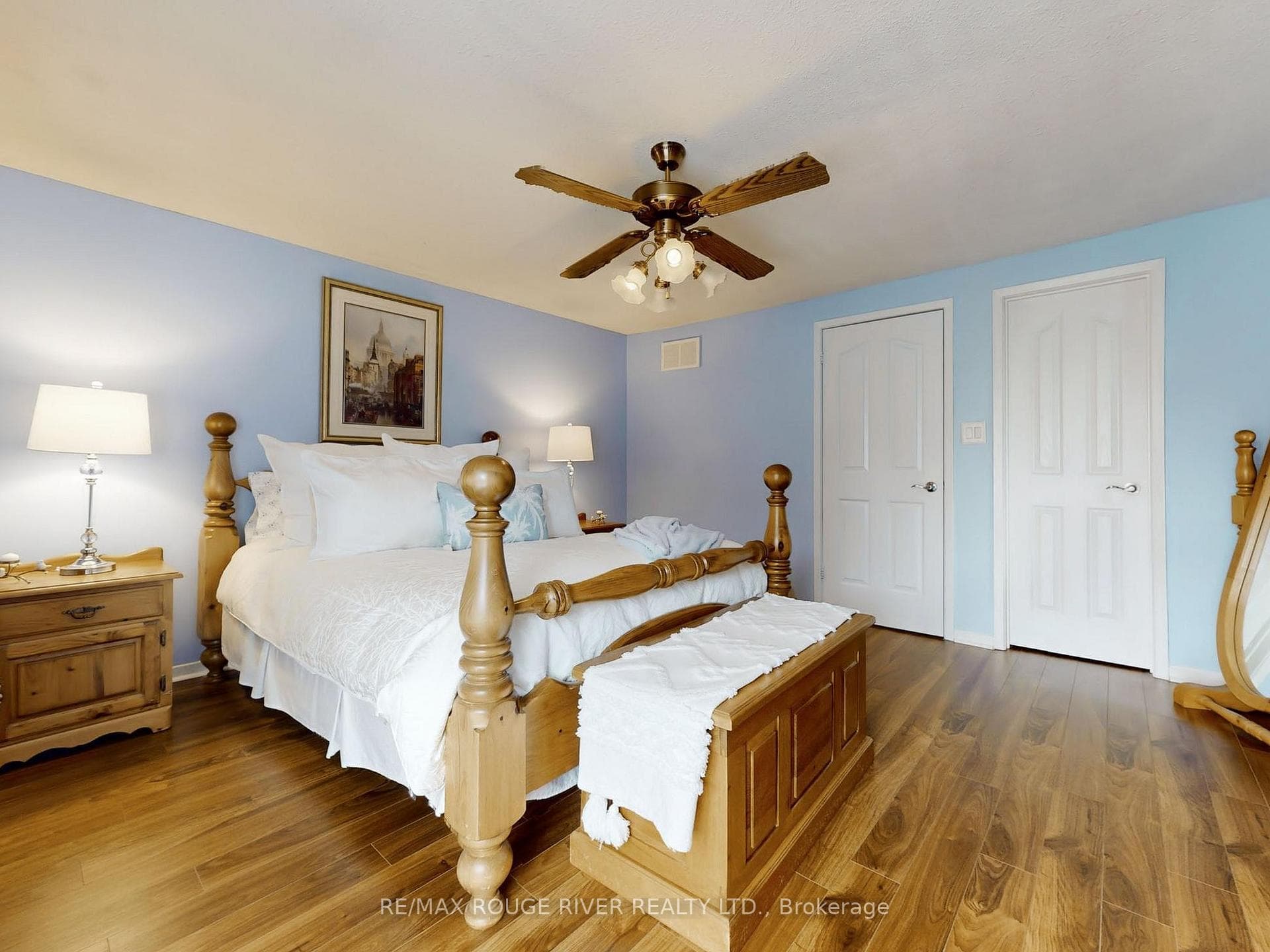 1763 Listowell Crescent photo 22
